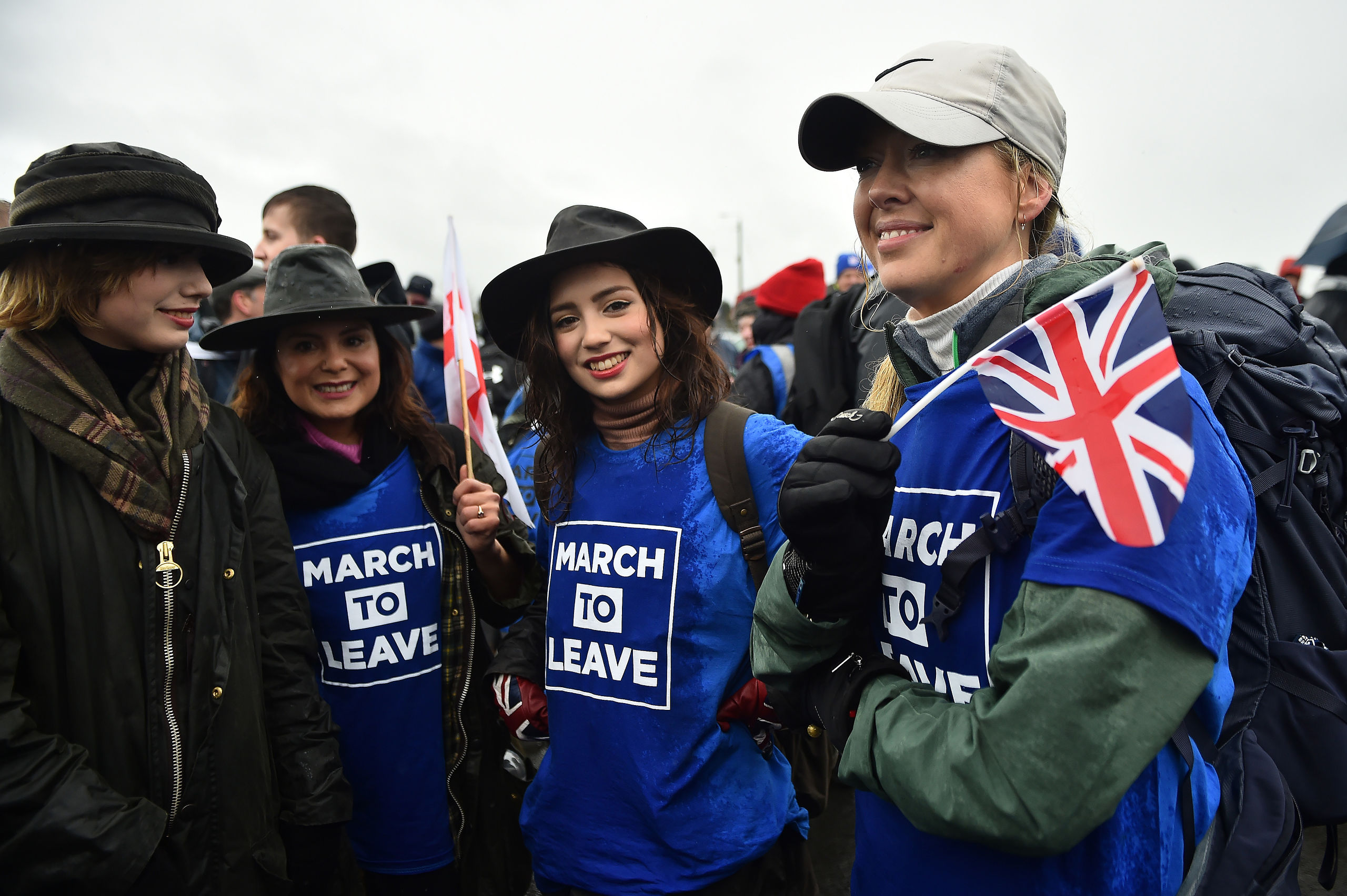Pro-brexit-demonstranten houden een mars voor de brexit in Sunderland op 16 maart 2019.