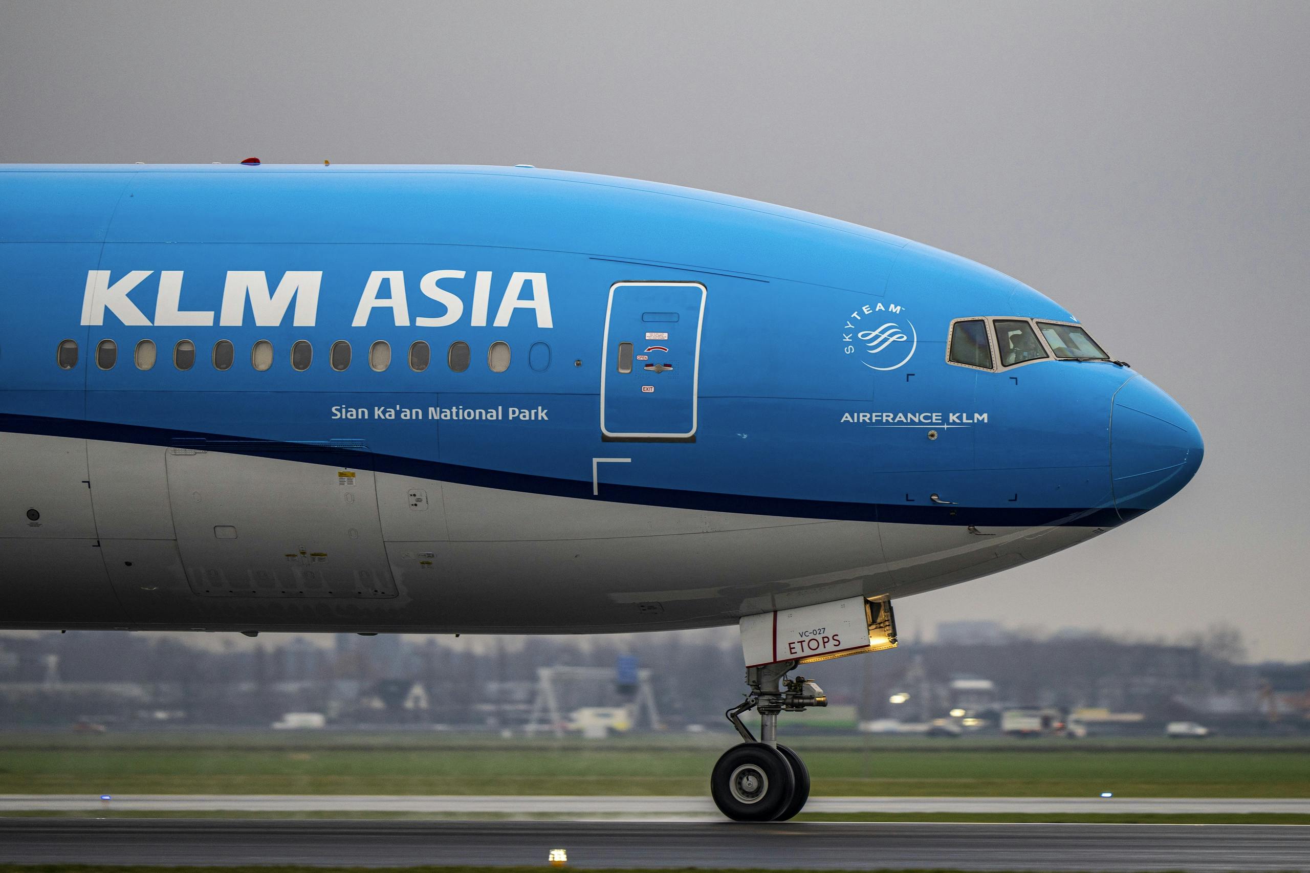 Lo staff di KLM vuole regole europee per i passeggeri cinesi