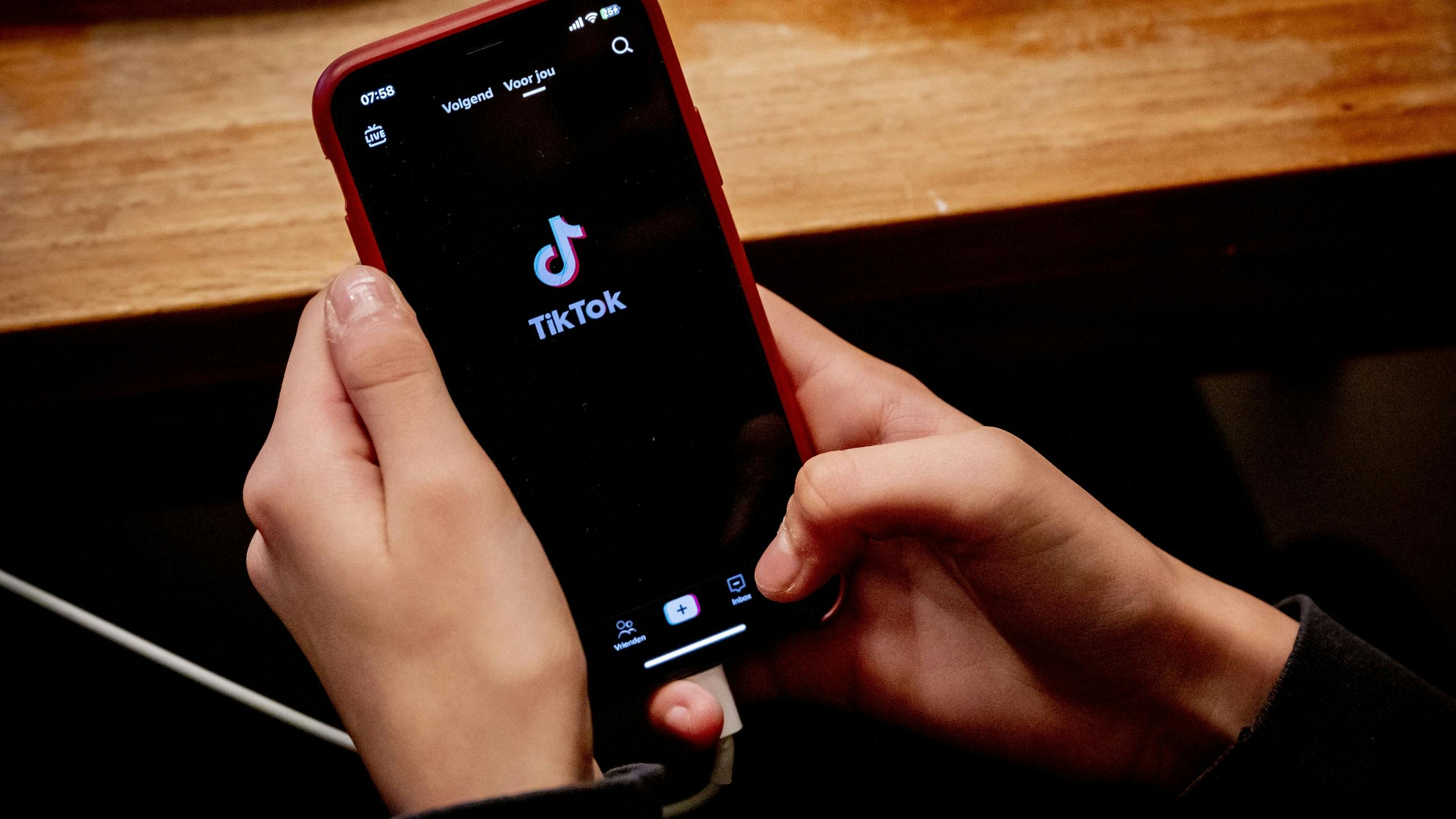 D66 wil TikTok-verbod voor alle ambtenaren