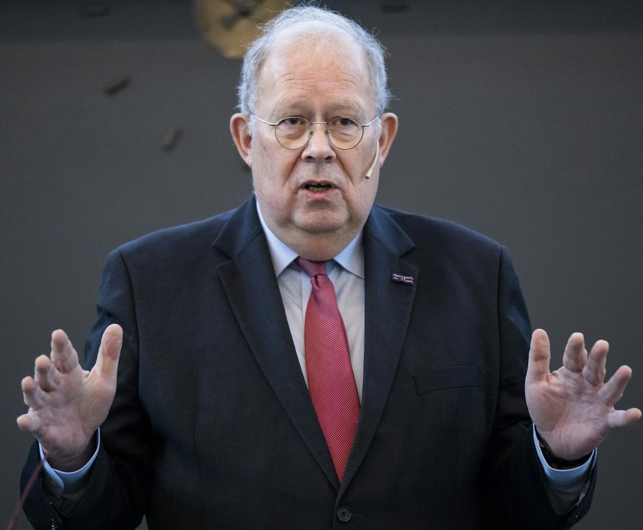 Jaap van Manen, tot voor kort controleerde hij het bestuur van beursgenoteerde bedrijven in Nederland.