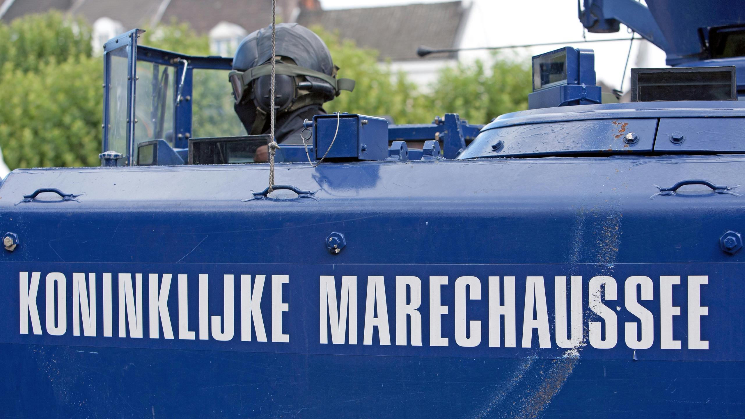 Leger klaar om Schiphol te helpen