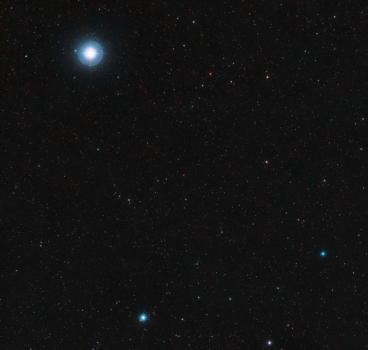 De hemel rond rode dwerg Ross 128, in het sterrenbeeld Maagd, waar de nieuw ontdekte planeet omheen draait