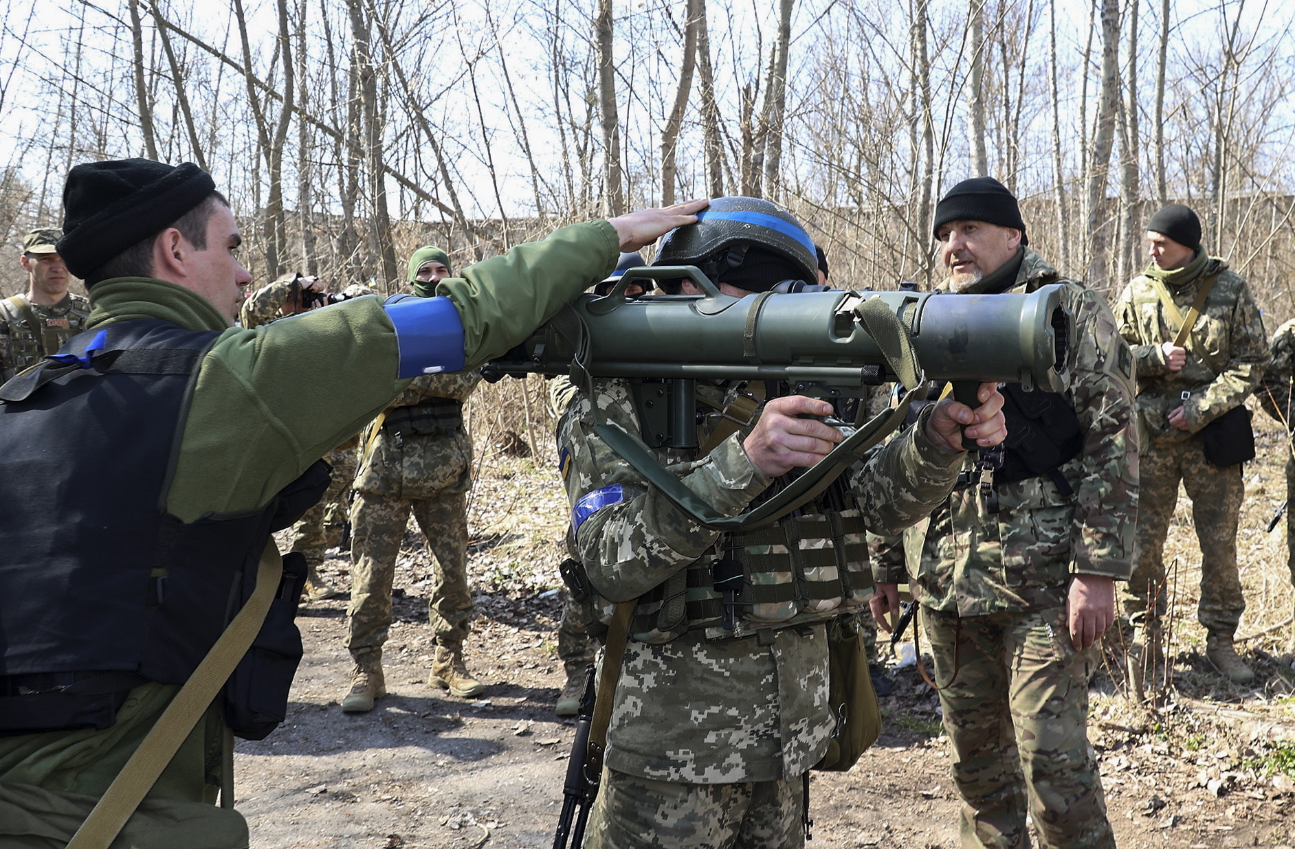 Territorial Defense fighters have their training near Kharkiv, Ukraine, 07 April 2022. The city of Kharkiv, Ukraine's second-largest, has witnessed repeated airstrikes from Russian forces. Russian troops entered Ukraine on 24 February resulting in fighting and destruction in the country, and triggering a series of severe economic sanctions on Russia by Western countries.