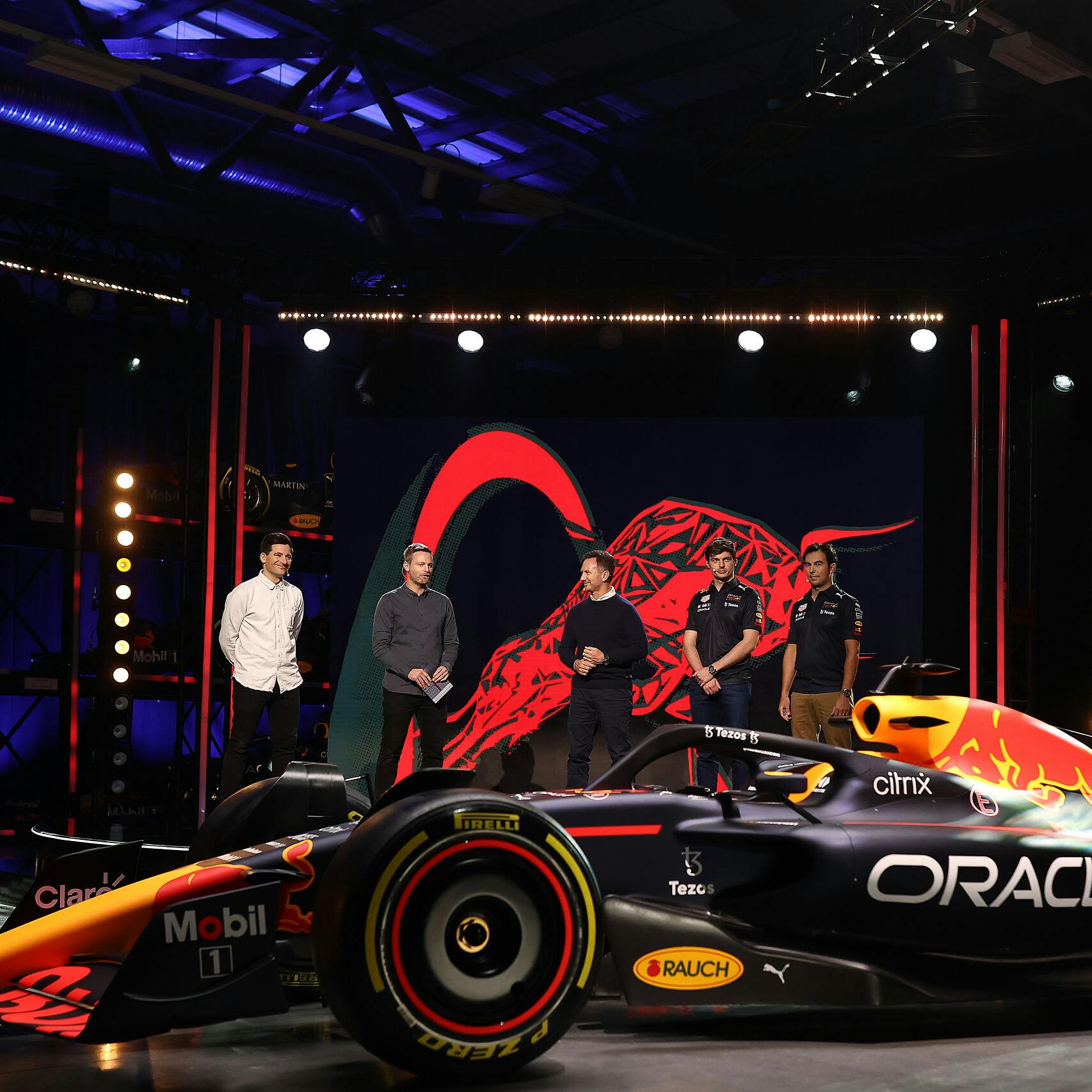 Red Bull presenteert nieuwe wagen Max Verstappen: 'Inhalen makkelijker'