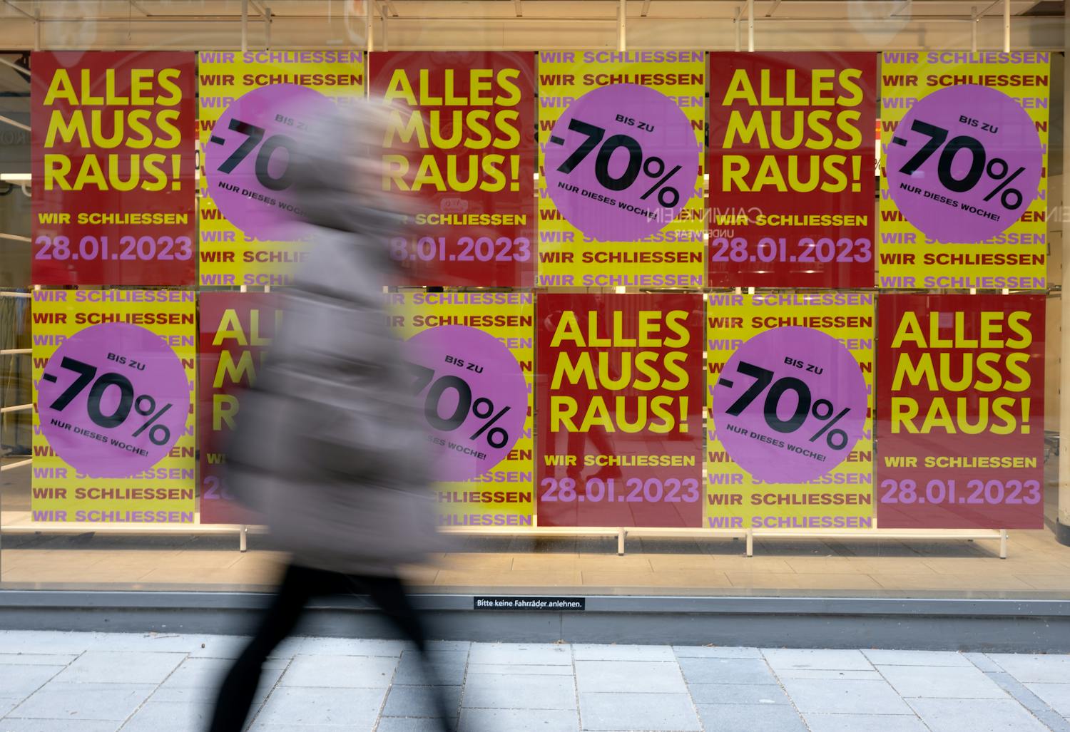 Deutschland steht vor einem kalten Weihnachtsfest: „Unternehmen kündigen Massenentlassungen an“