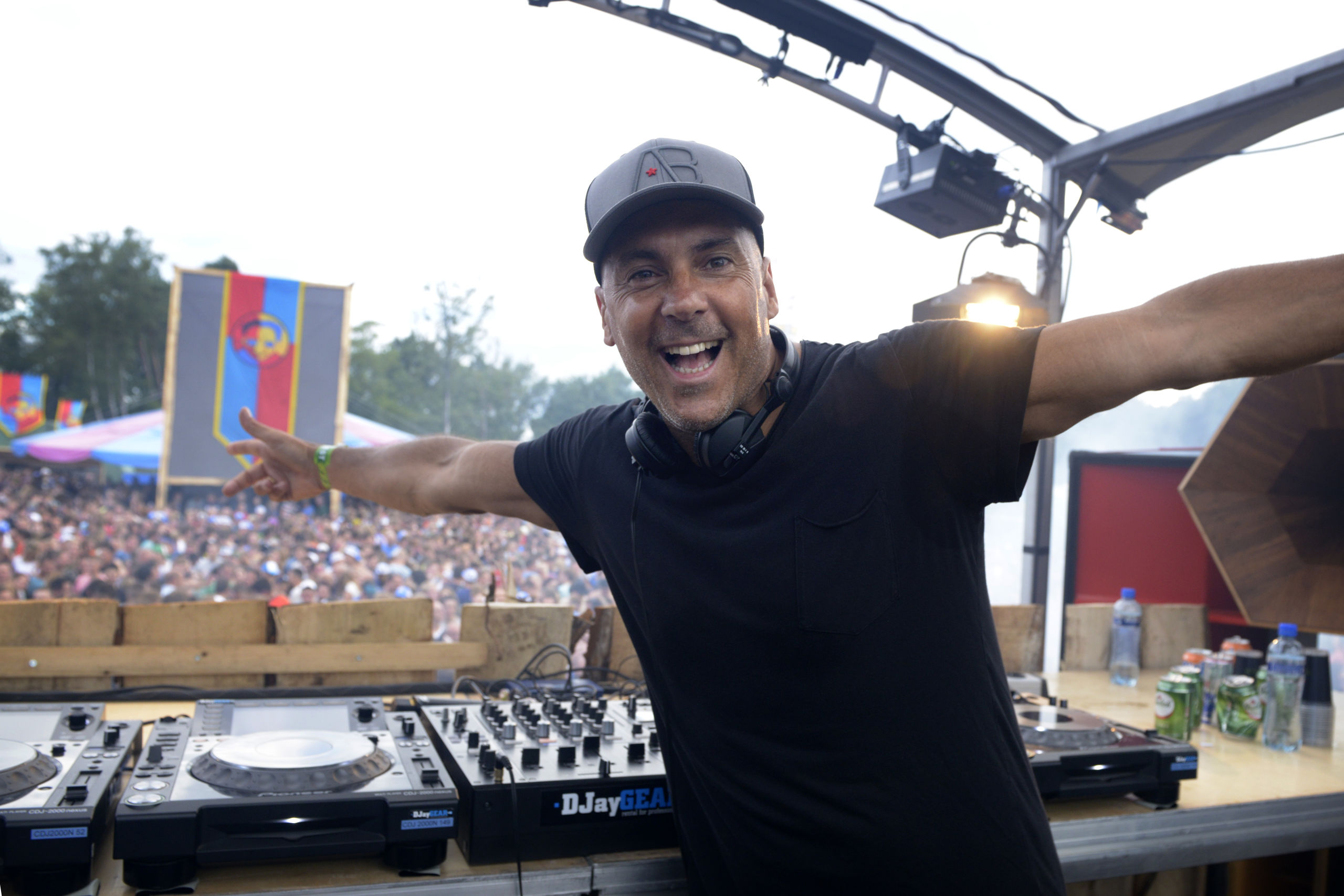 DJ Mental Theo