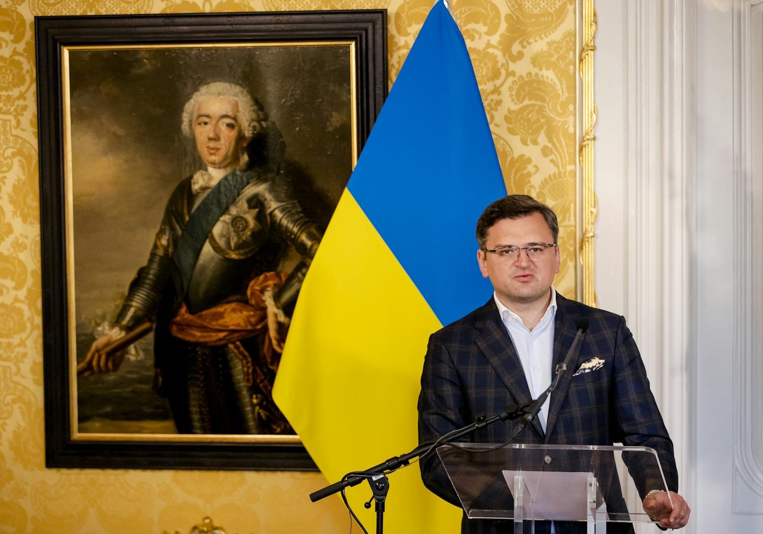 Министр Украины ищет поддержки Индии для мирных переговоров