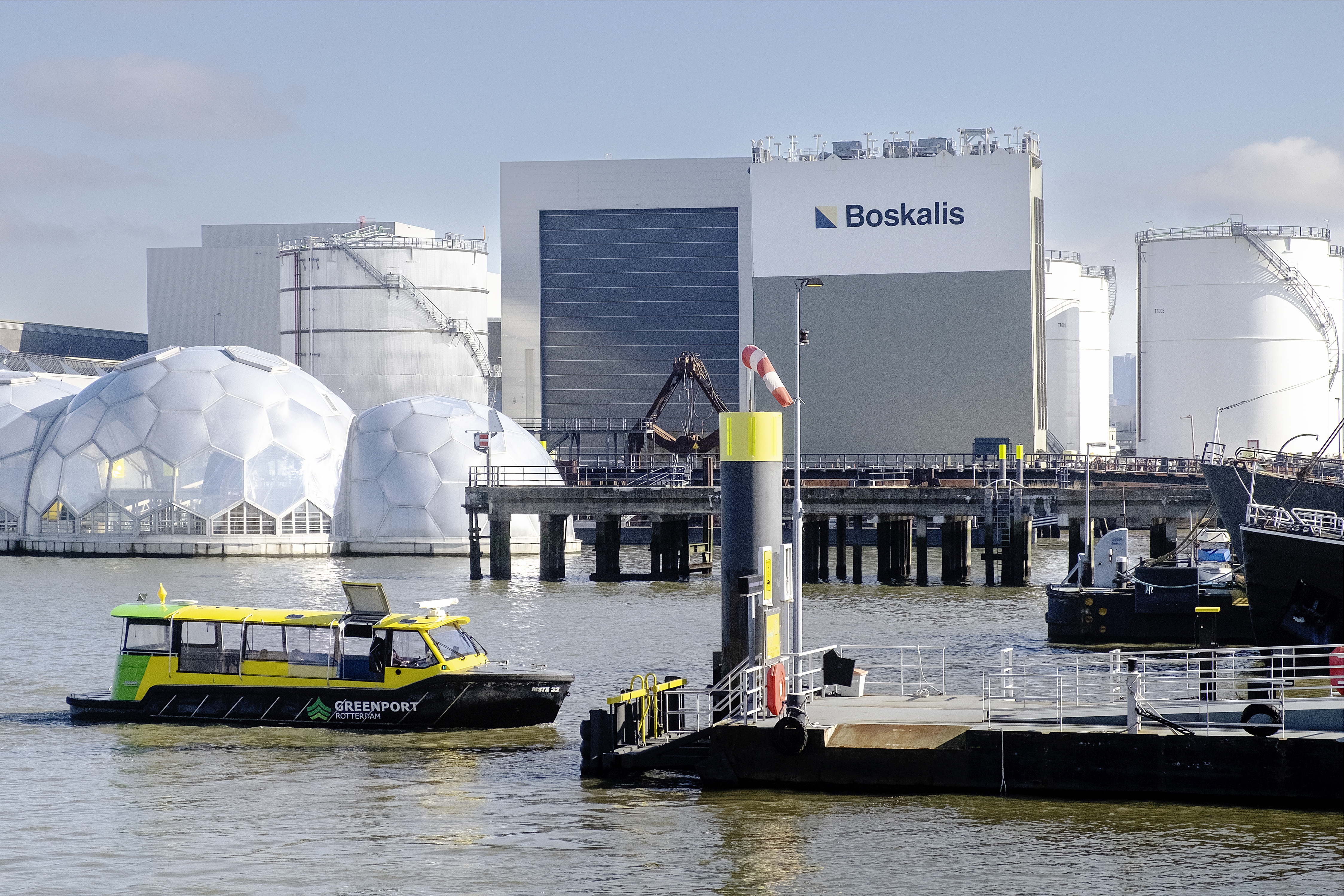 Nederland blijft aantrekkelijk voor bedrijven, ook al zorgen onzeker beleid, wet- en regelgeving voor een verslechtering van het vestigingsklimaat.  Foto: ANP / Hollandse Hoogte / Hans van Rhoon