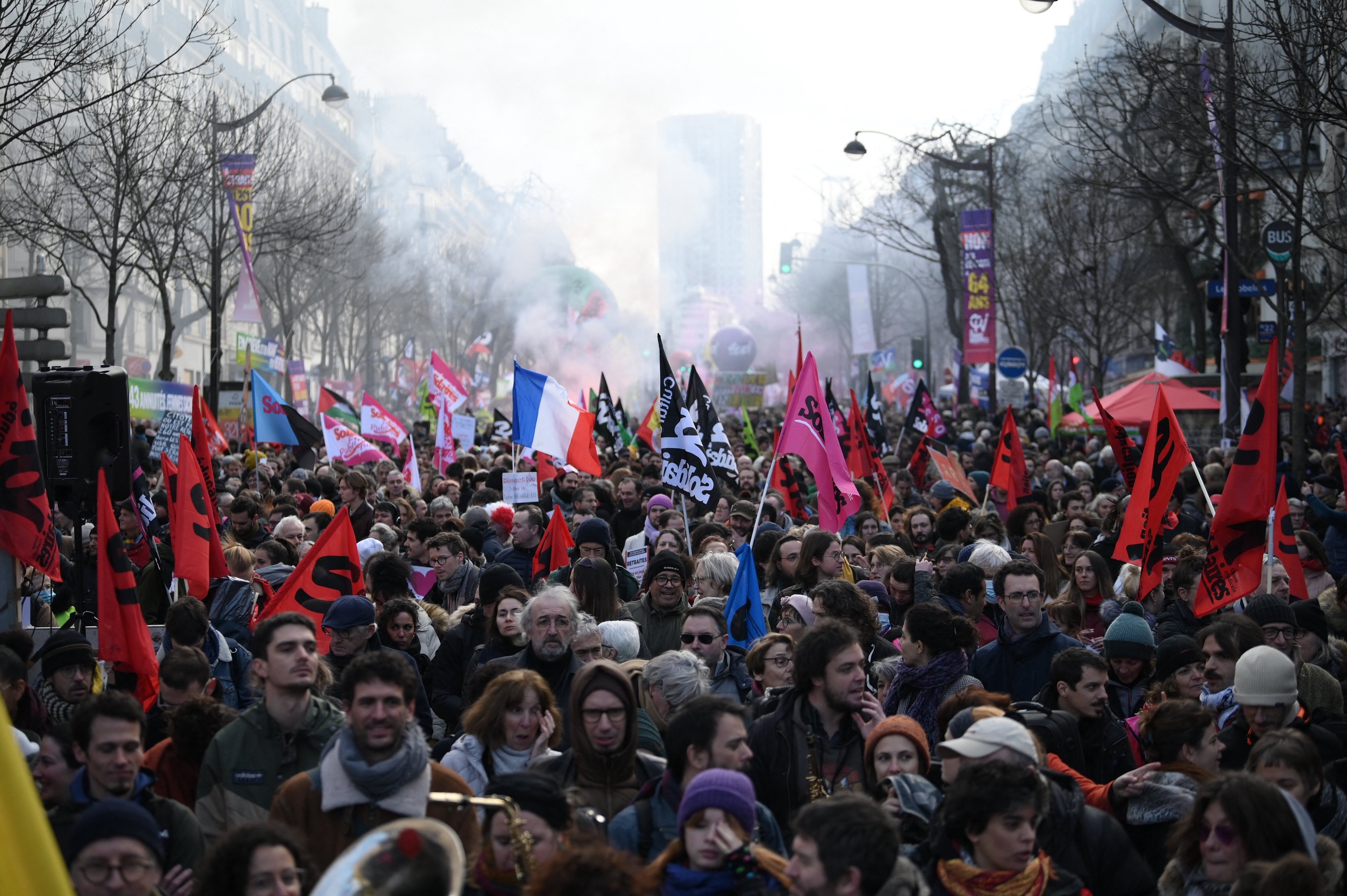 In Frankrijk wordt opnieuw geprotesteerd tegen de voorgestelde verhoging van de pensioengerechtigde leeftijd.