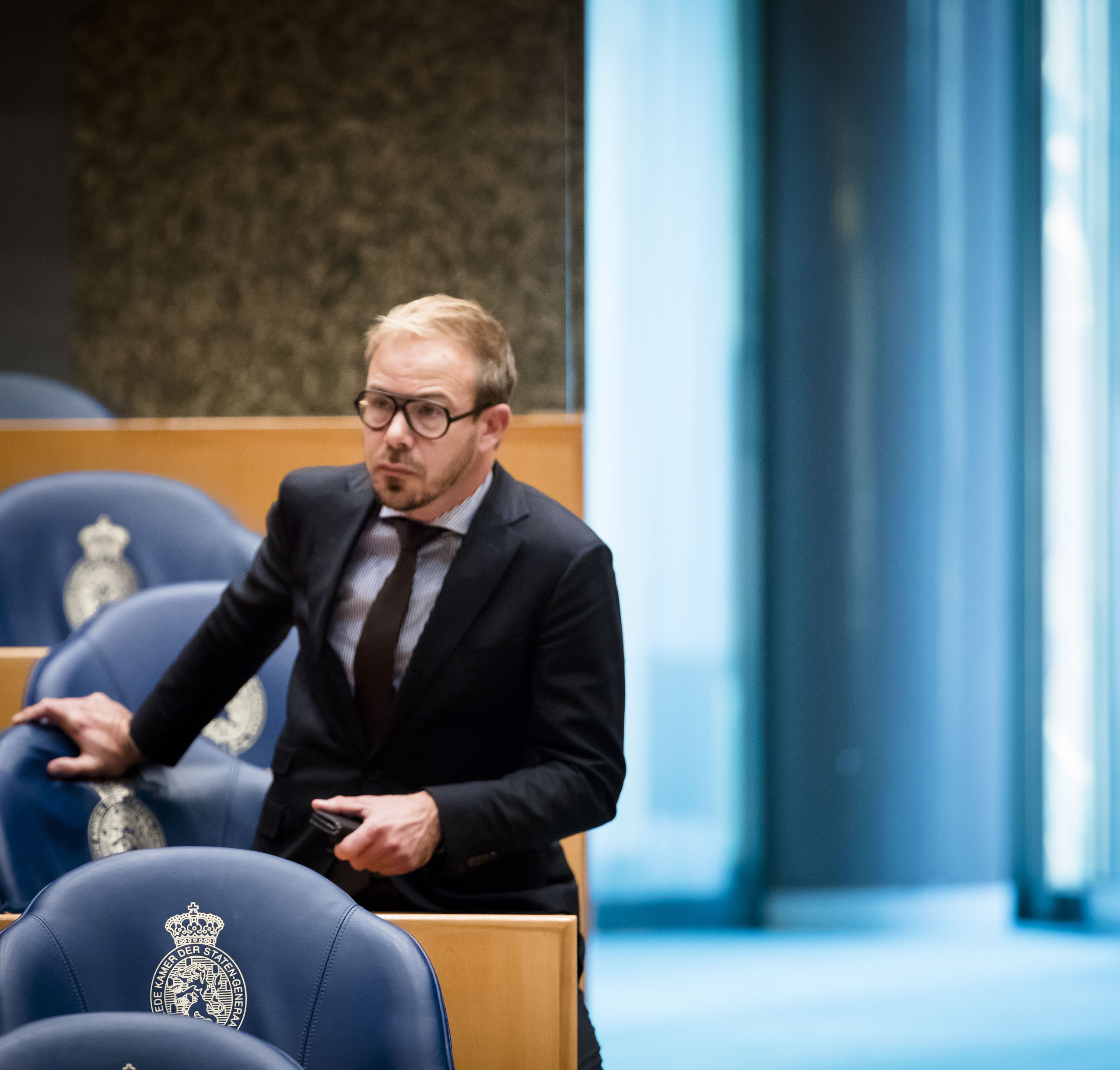 2017-11-28 15:28:21 DEN HAAG - Gijs van Dijk (Pvda) tijdens het wekelijkse vragenuur in de Tweede Kamer. ANP BART MAAT