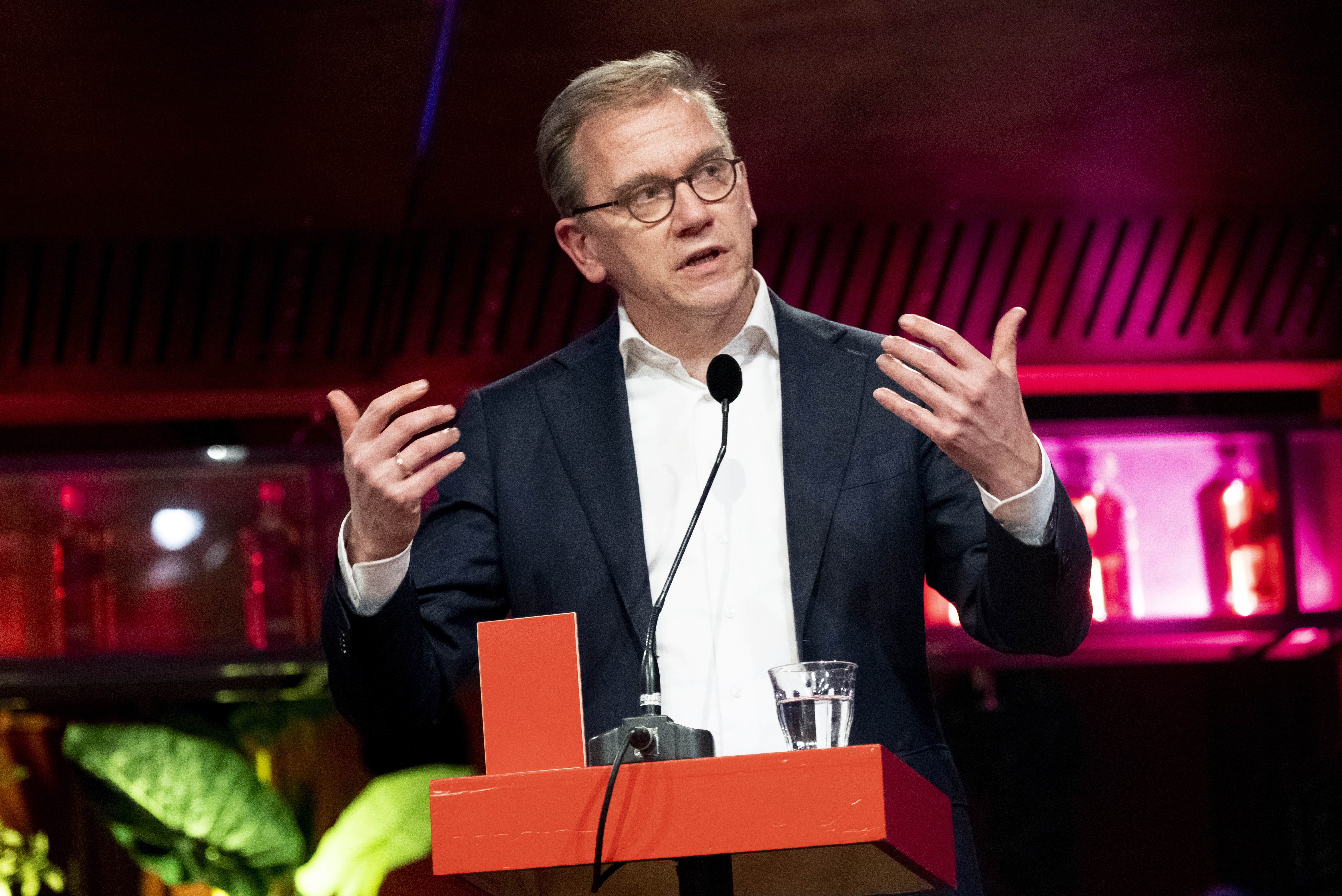 Op de dag van de inauguratie van het nieuwe kabinet stuurden de universiteiten een dringende brief naar de nieuwe minister van Onderwijs, Eppo Bruins.