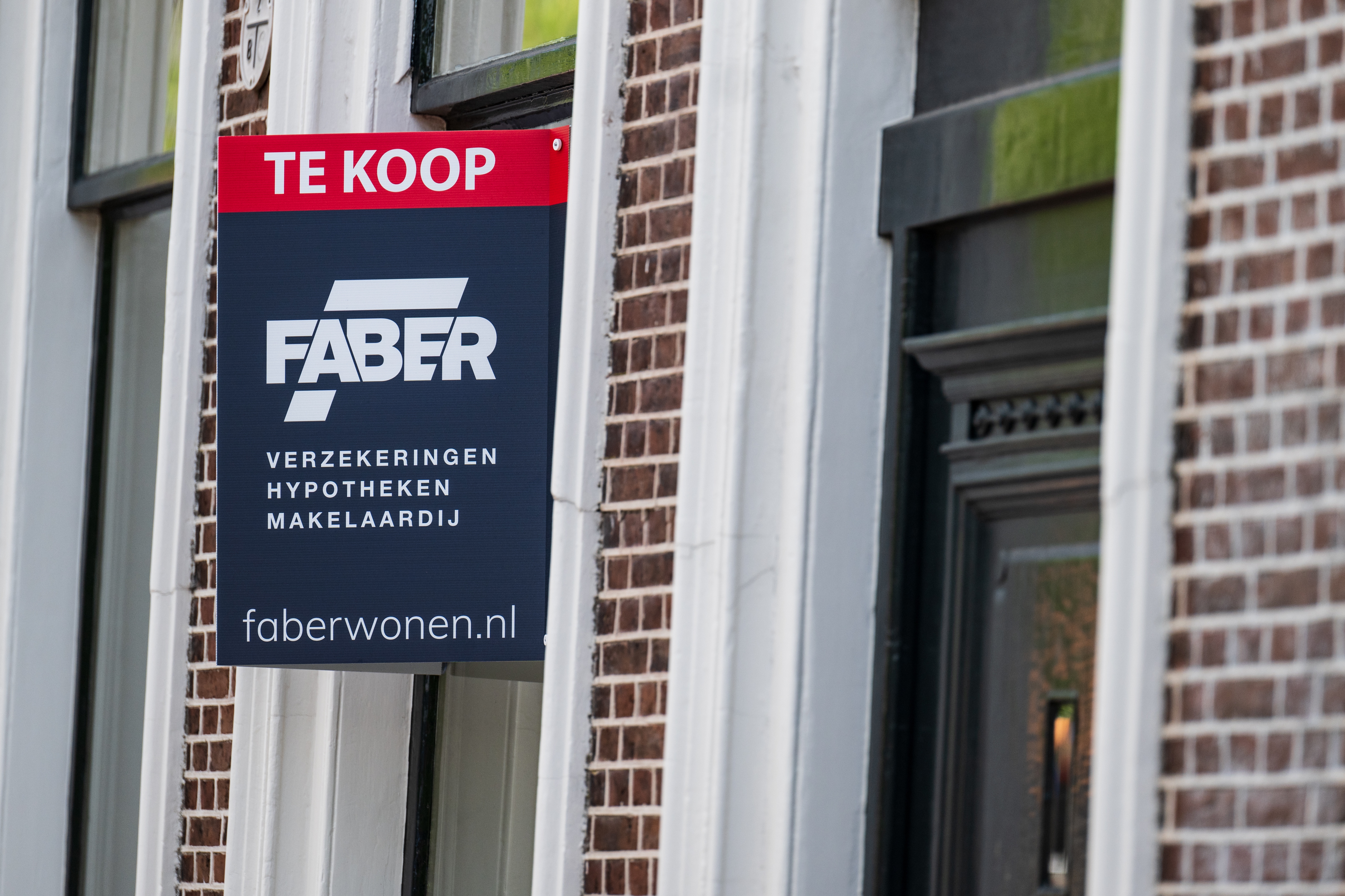 In juni moesten kopers voor een bestaande koopwoning gemiddeld 441.112 euro betalen.  Dit betekent dat huizen 1,3 procent duurder zijn geworden ten opzichte van de maand ervoor.