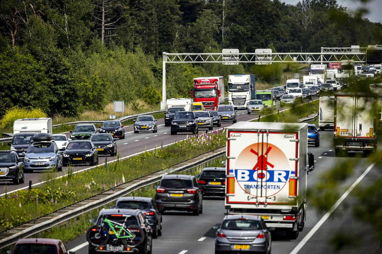 Die Reisebranche will zunächst wissen, ob deutsche Grenzkontrollen von der EU zugelassen werden