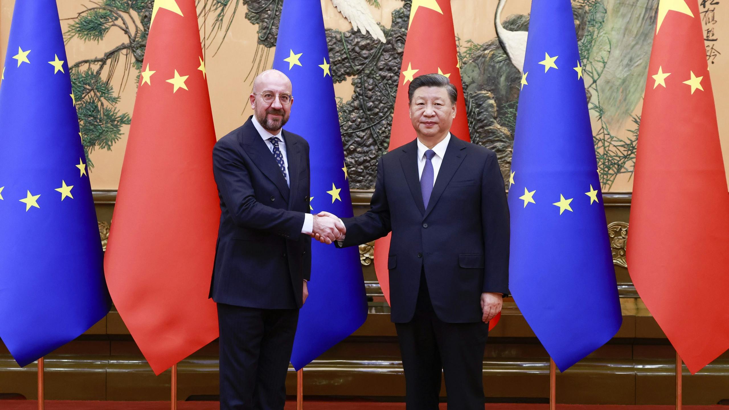 EU-kopstuk Michel vraagt Chinese president om Poetin te bewerken