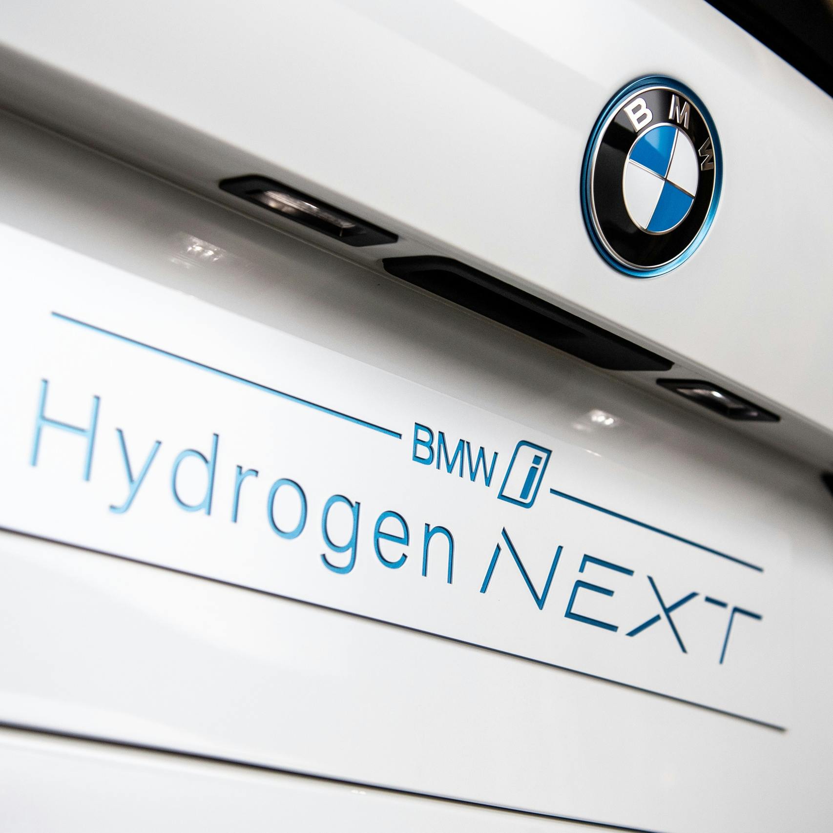 BMW wil meeliften op bestaande waterstofnetwerken