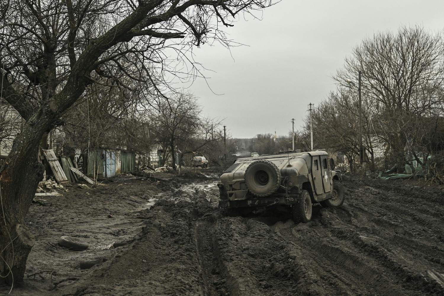 “Ukraine has only 30 days before weather conditions hamper its offensive.”