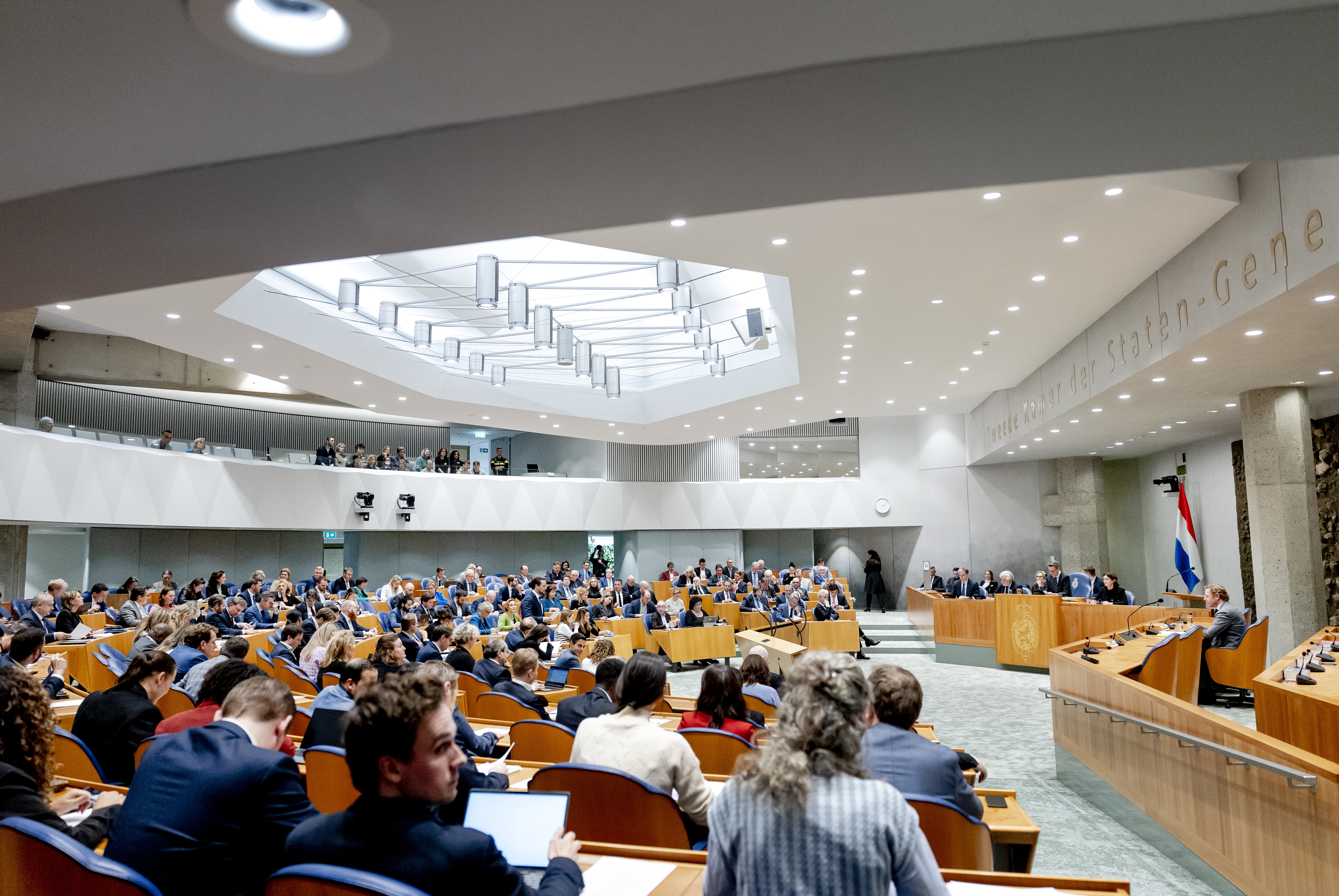 Hoger minimumloon, handhaving zzp’ers en hogere gokbelasting: deze wetten en kosten veranderen per 1 januari