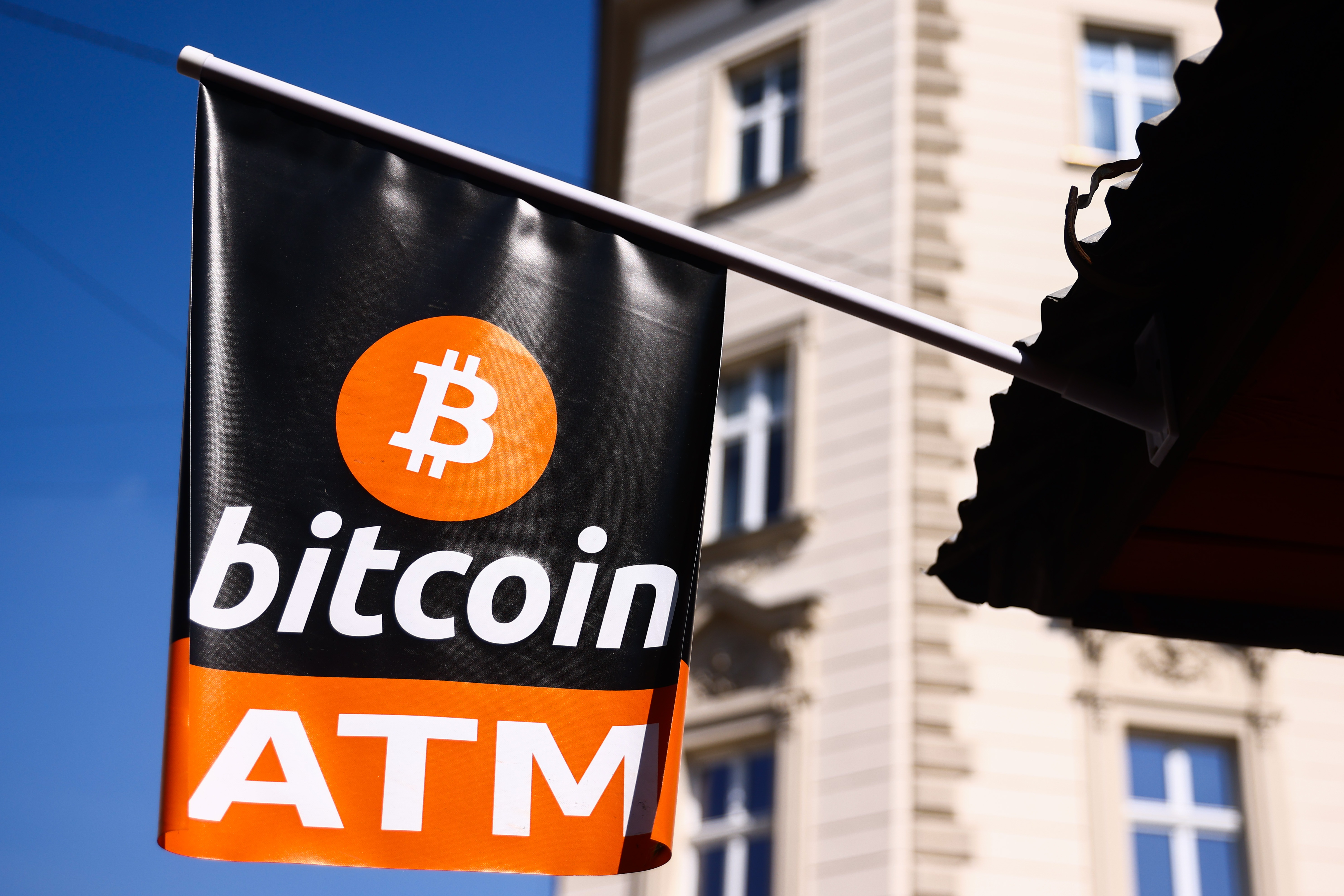 Zwitserland stemt mogelijk over bitcoin in nationale reserves | BNR  Nieuwsradio