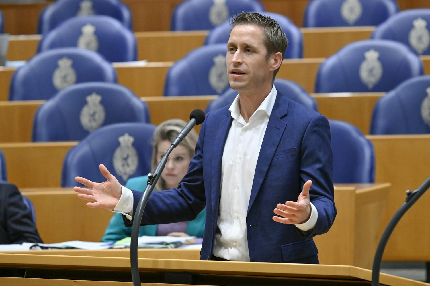 SP wil onderzoek spook-Kamerleden: ‘Mogelijk korten op hun salaris’