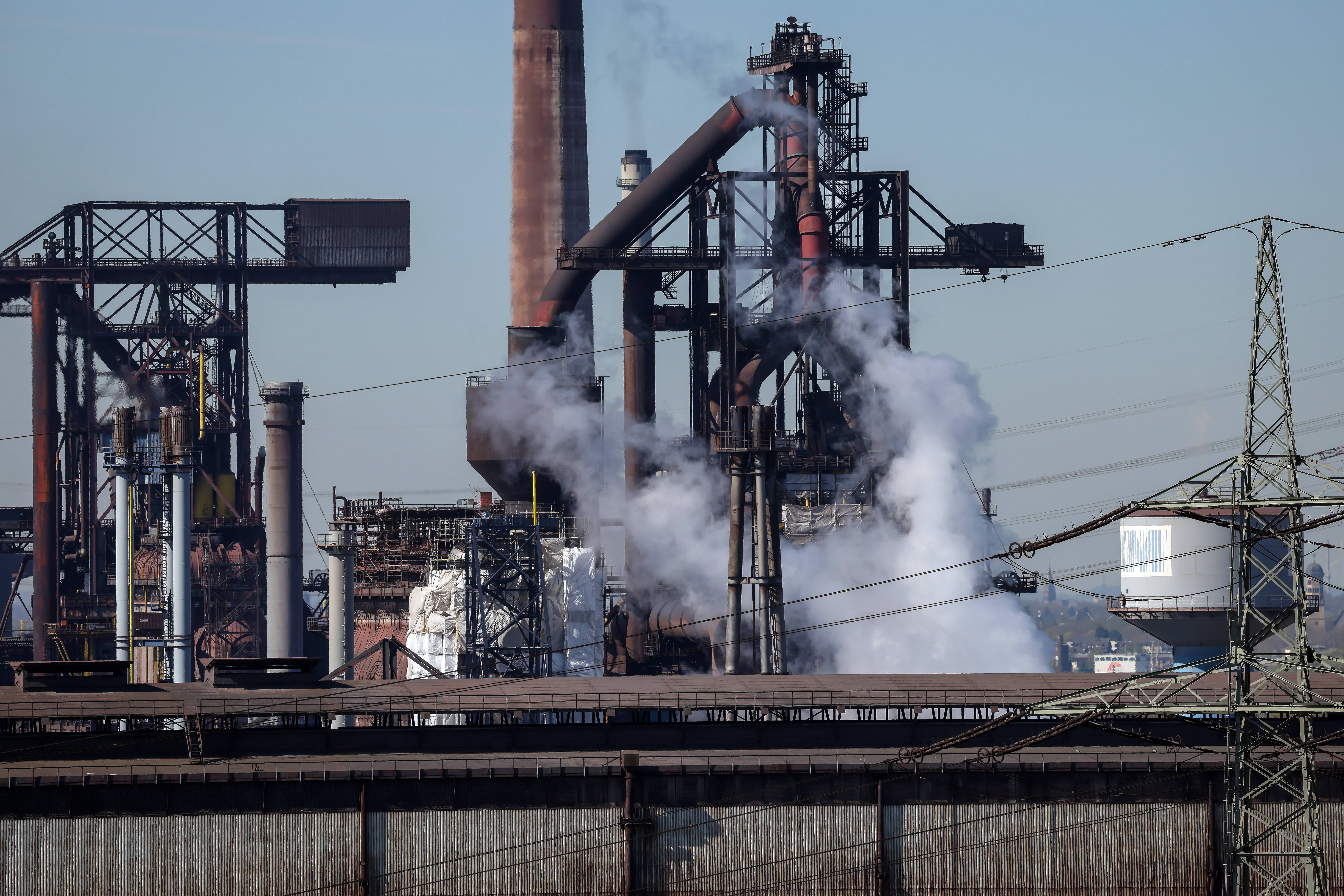 Thyssenkrupp suspend temporairement sa production d'acier face à la concurrence asiatique