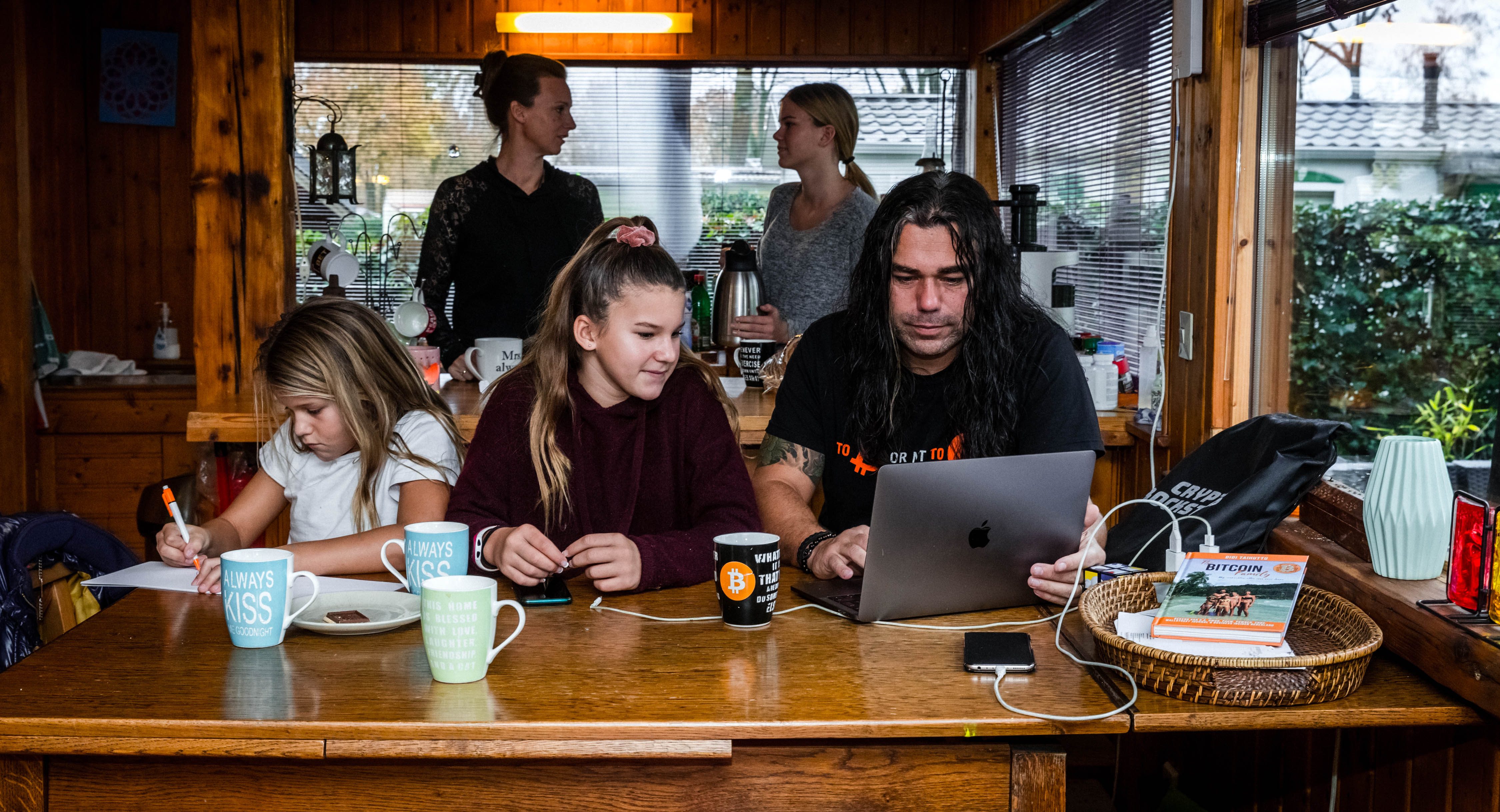 Nederlandse crypto-familie Taihuttu neemt maatregelen na ontvoeringen | BNR  Nieuwsradio