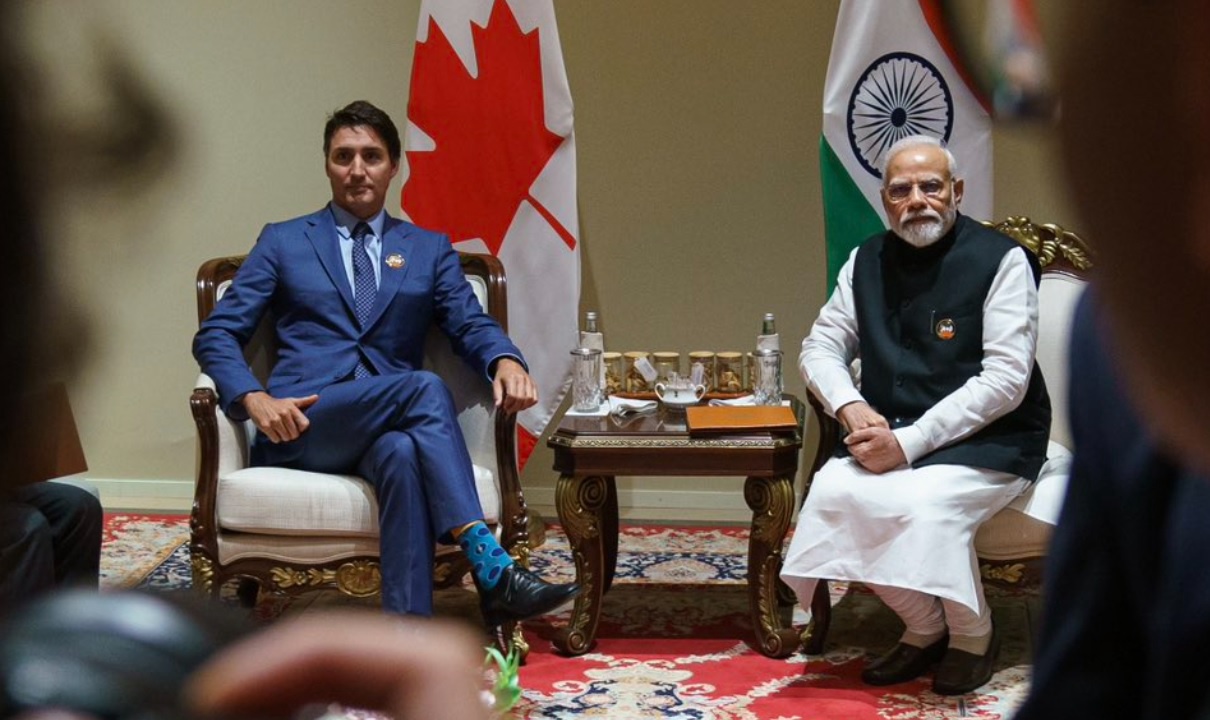 De Canadese premier Justin Trudeau en zijn Indiase ambtgenoot Narendra Modi tijdens de G20. De Canadese premier Justin Trudeau zei gisteren dat zijn land de 'geloofwaardige beschuldigingen' onderzoekt dat India betrokken is bij de moord op een prominente Sikh-leider in Canada. Trudeau bracht zijn zorgen 'persoonlijk en direct' over aan zijn Indiase ambtgenoot, Narendra Modi.