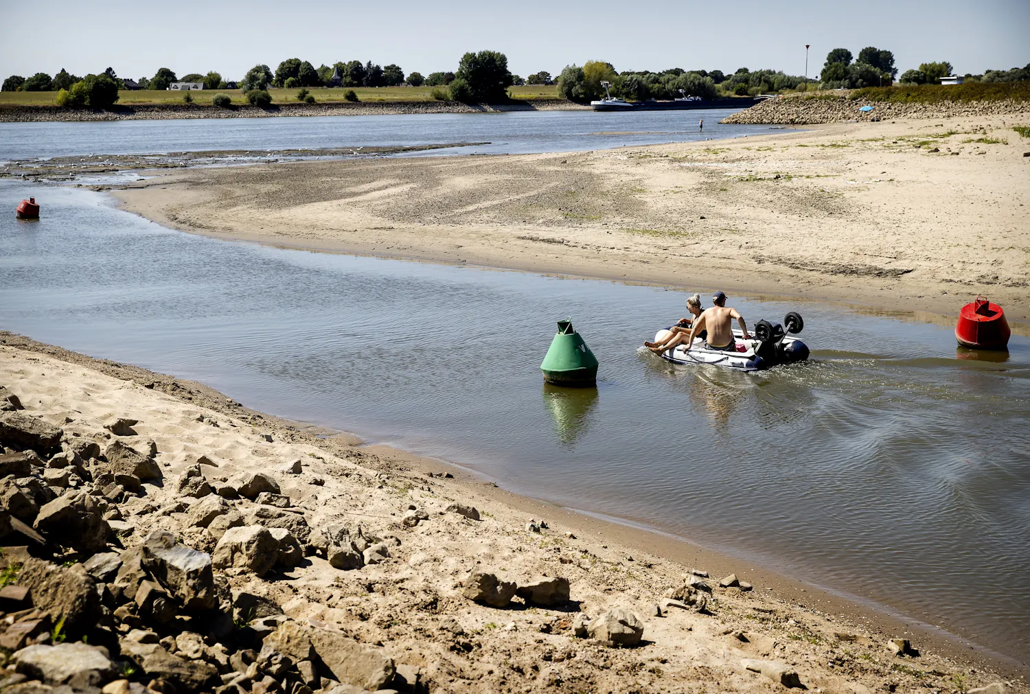 Waterstand Rijn extreem laag | BNR Nieuwsradio