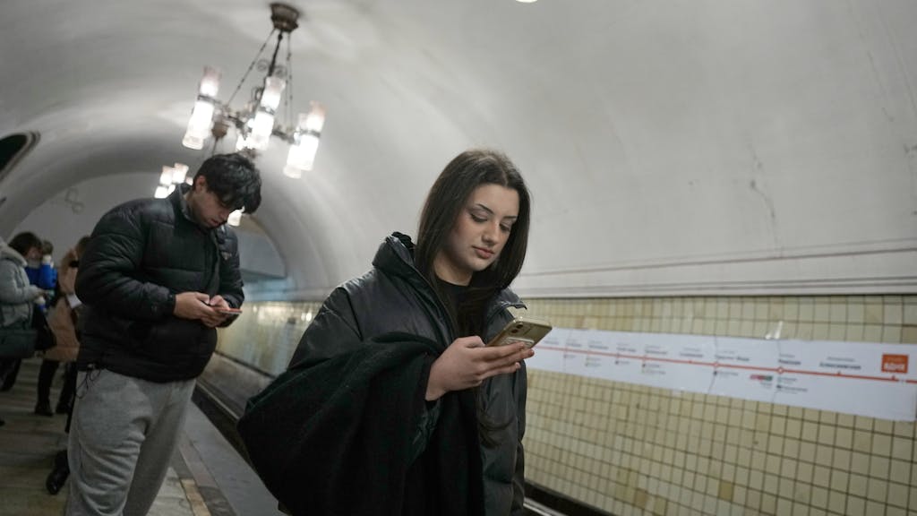 Image for the article: Kremlin voert strijd tegen Telegram op met onderzoek naar oprichter Doerov