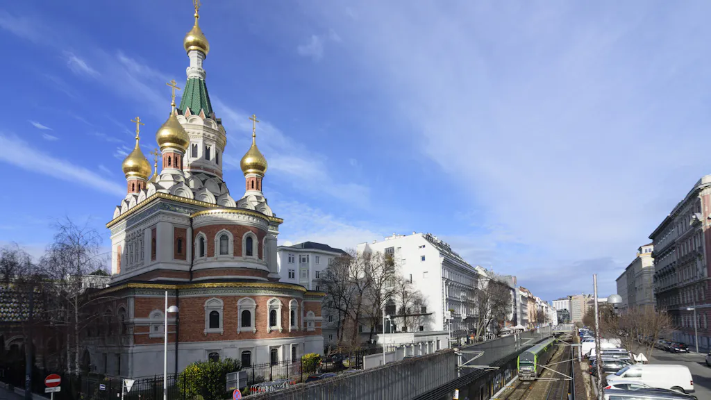 Image for the article: Russen plaatsen antennes op daken in Wenen voor grootschalige spionage