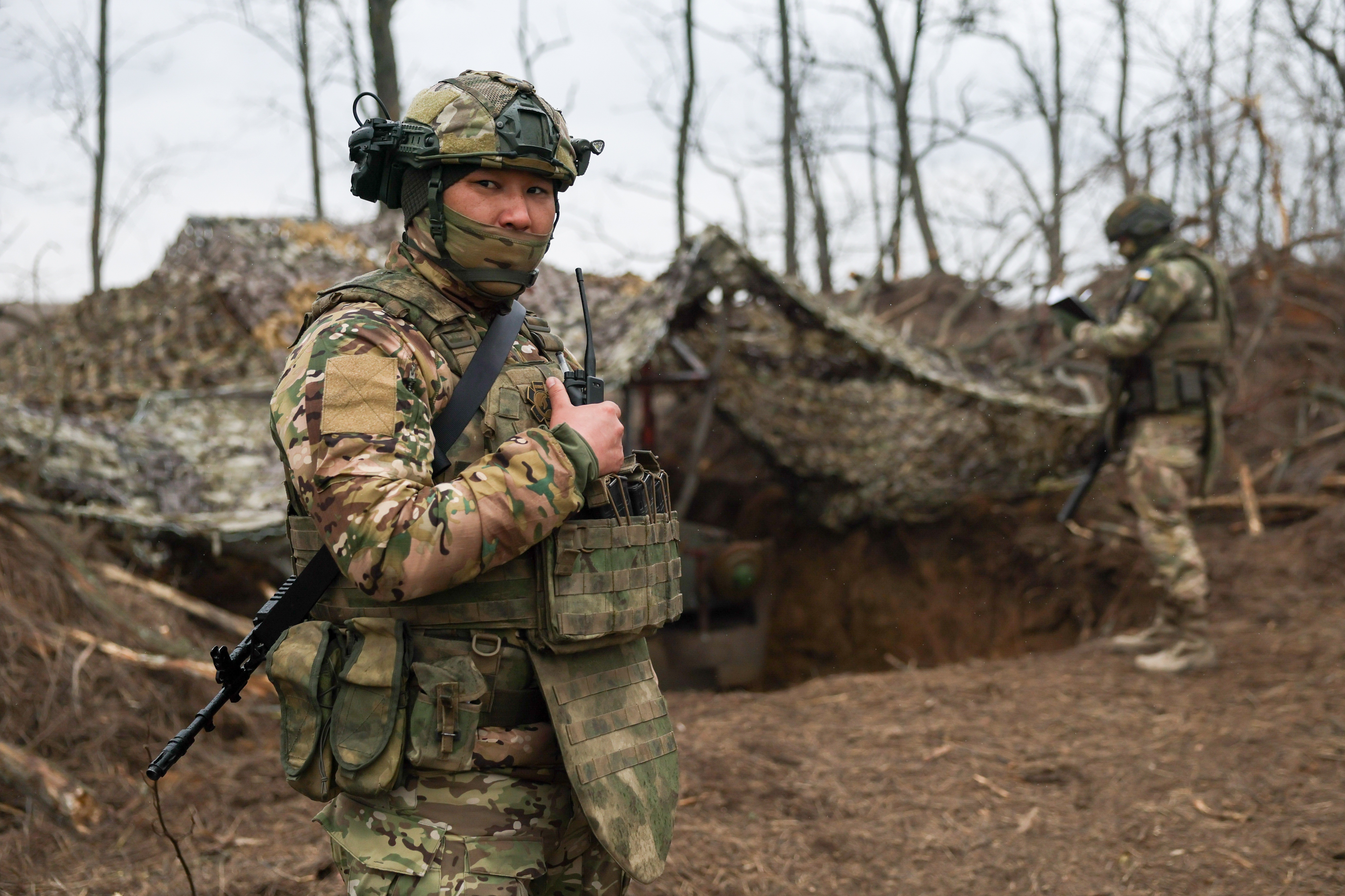 Russische soldaten betalen officieren om in leven te blijven, ‘slagveldeconomie van corruptie en dwang’