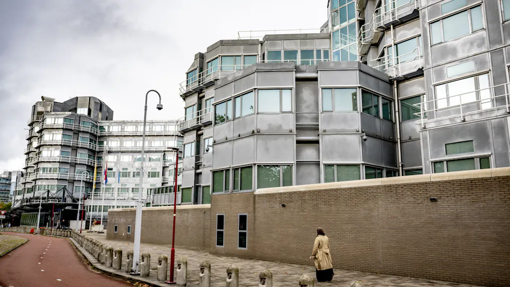 Image for the article: TIB keurt merendeel verzoeken veiligheidsdiensten goed, maar ‘elke week iets wat niet door de beugel kan’