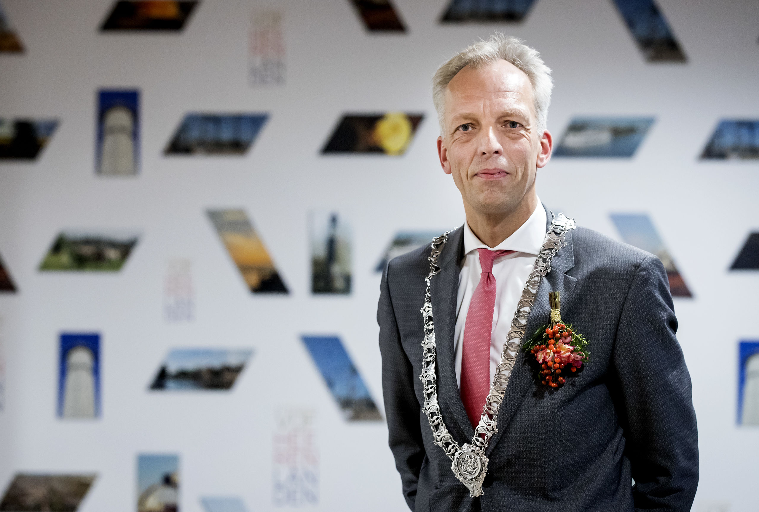 Sjors Frohlich, voormalig hoofdredacteur van BNR Nieuwsradio en de burgemeester van de nieuwe gemeente Vijfheerenlanden. Hij krijgt dit jaar de Marconi Oeuvre Award. 