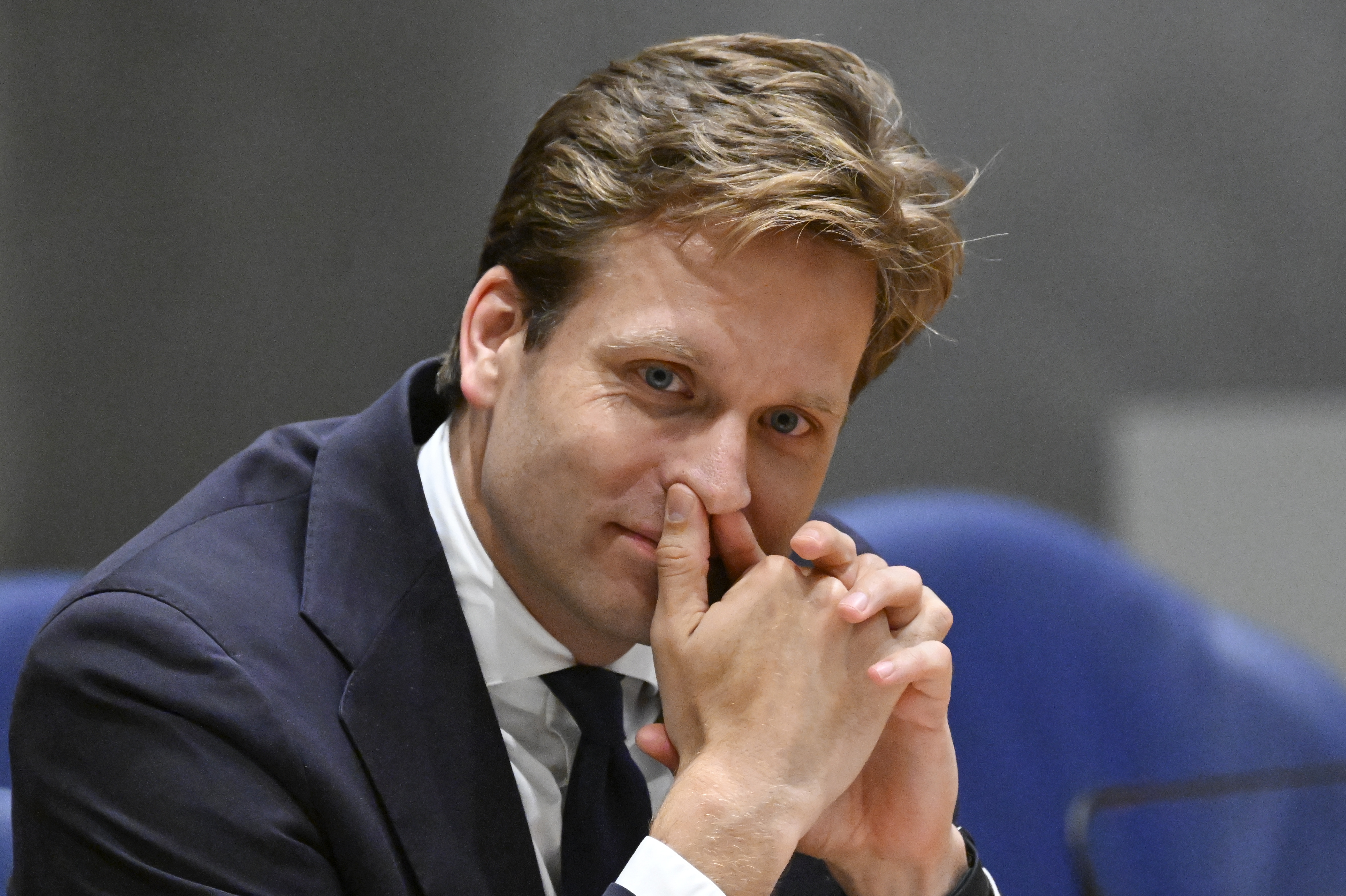 Deltalinqs slaat alarm: zonder extra geld slibben wegen rond Rotterdam dicht