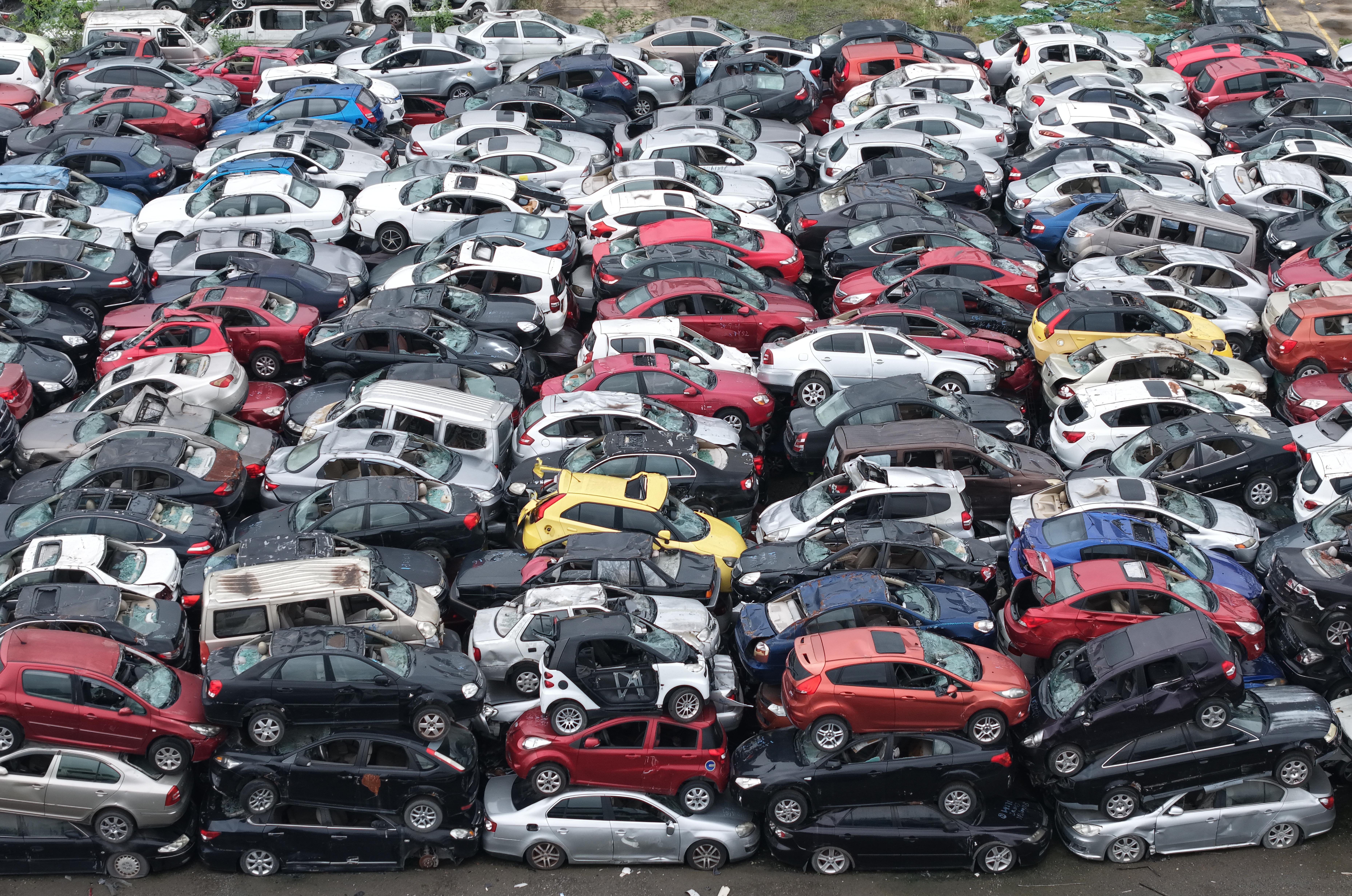 Brussel gaat autofabrikanten dwingen tot recycling