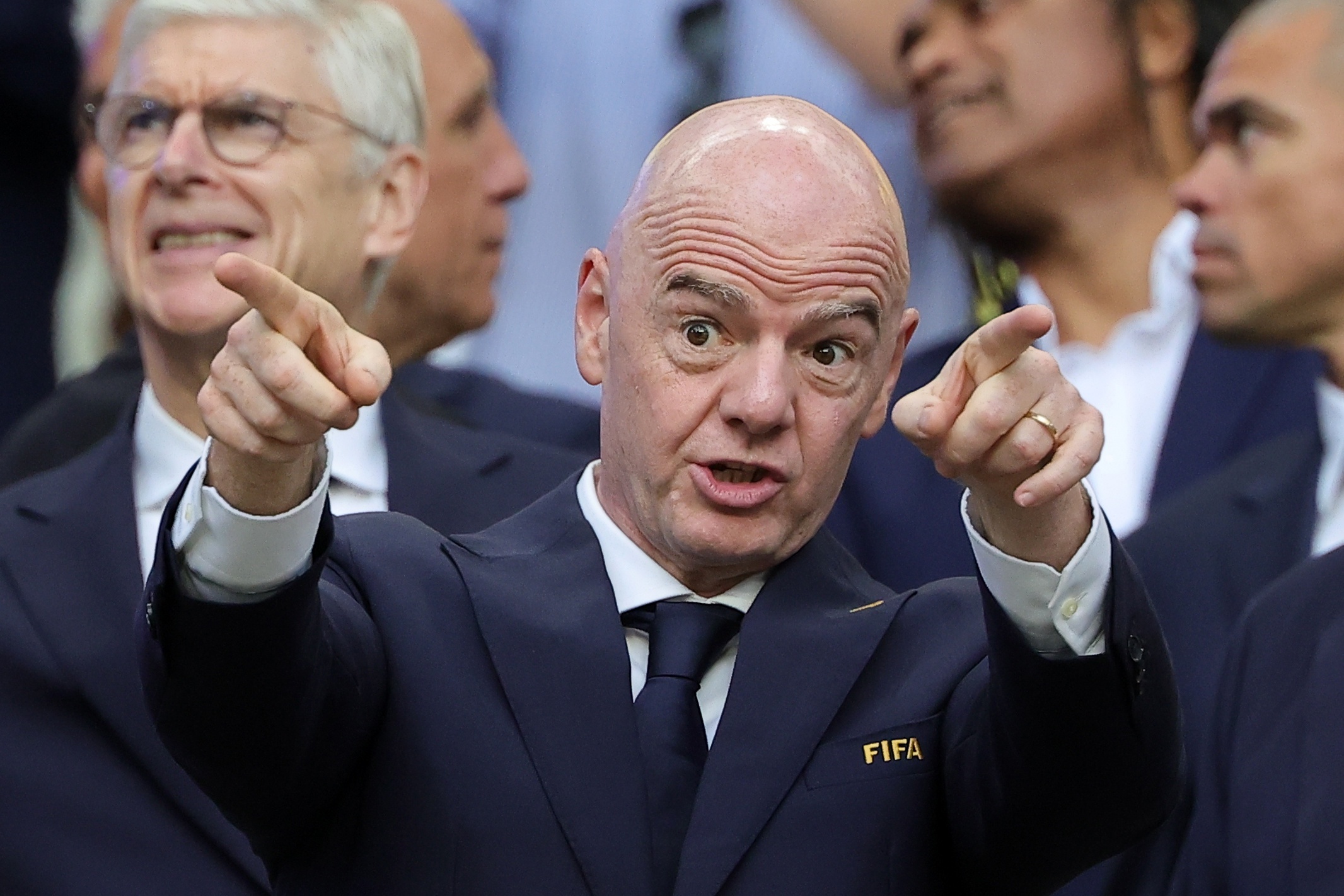 Infantino blijft ondanks Fifa-crisis voorlopig aan als voorzitter
