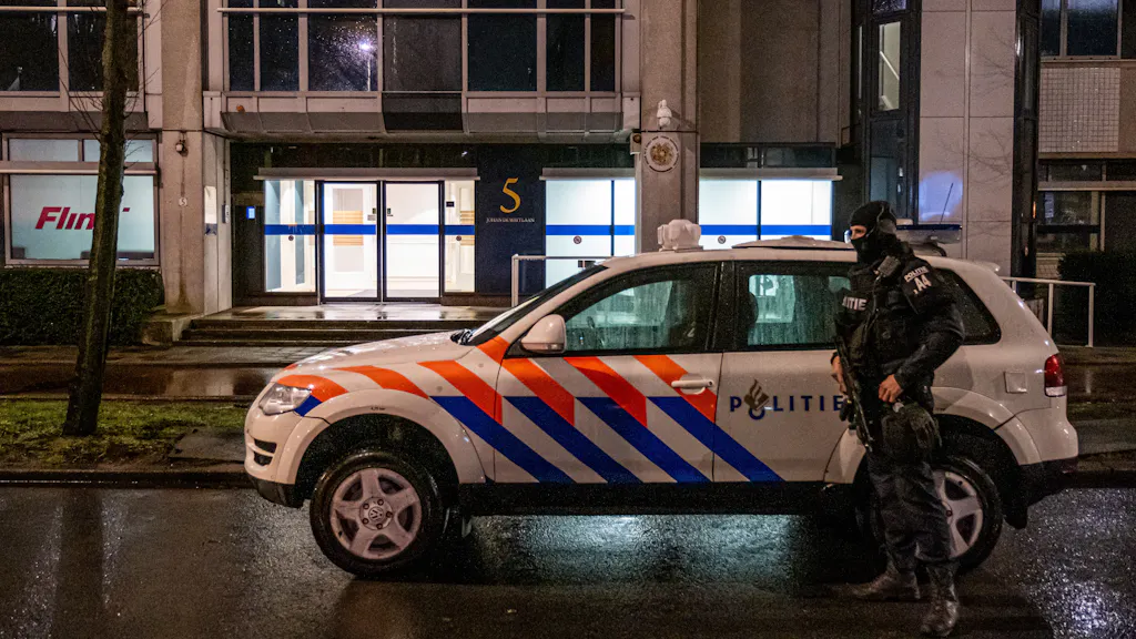 Image for the article: Kabinet wil ‘sleepwet’ op de schop nemen: AIVD en MIVD moeten wendbaarder worden