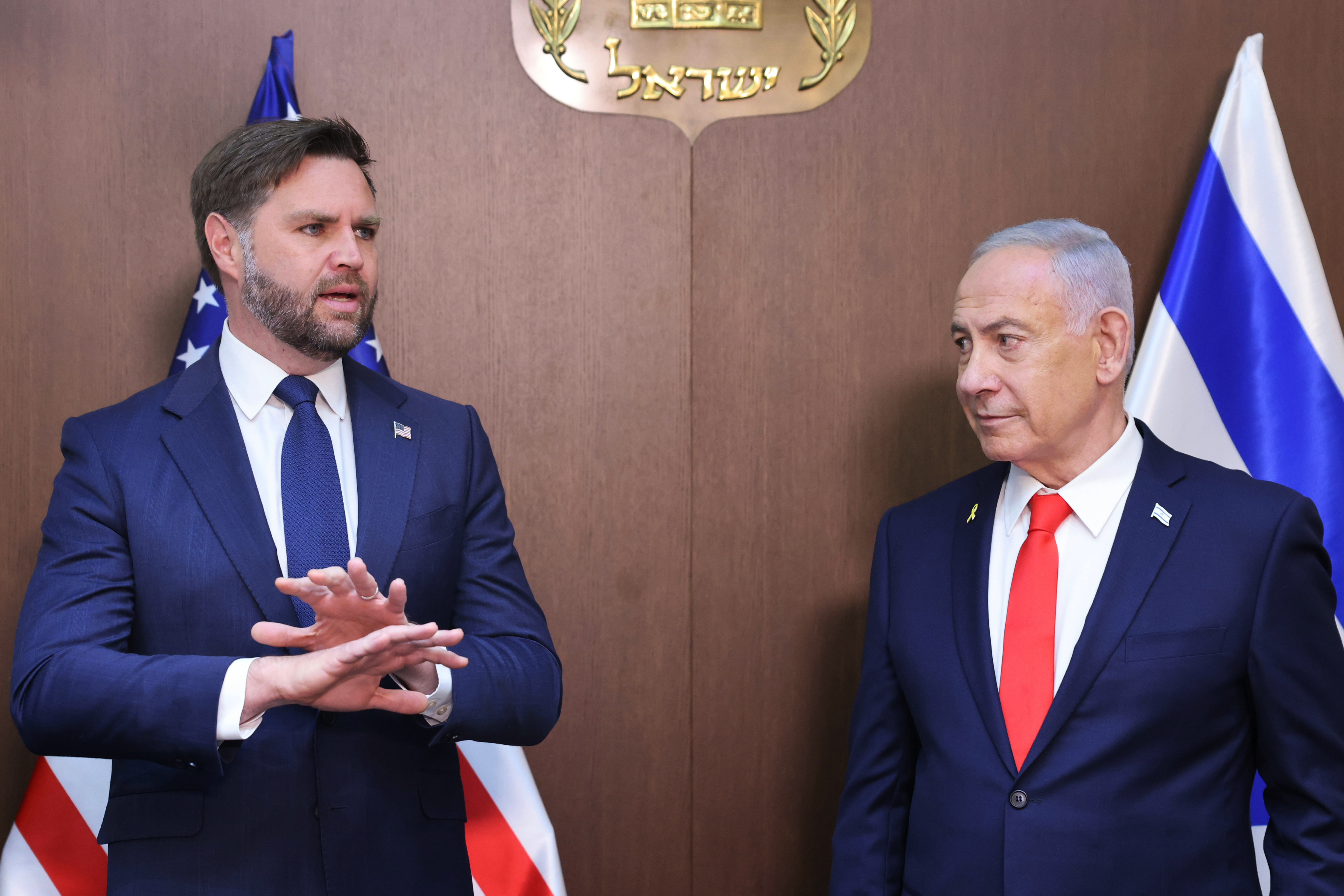 JD Vance weigert steun aan Netanyahu en breekt met lijn Trump