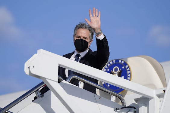 Buitenlandminister Antony Blinken vertrekt naar Oekraïne