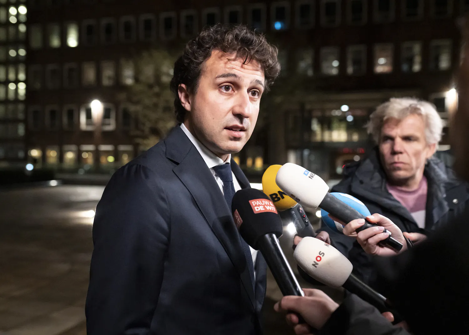 Opposition cautiously positive about possible talks on wealth tax