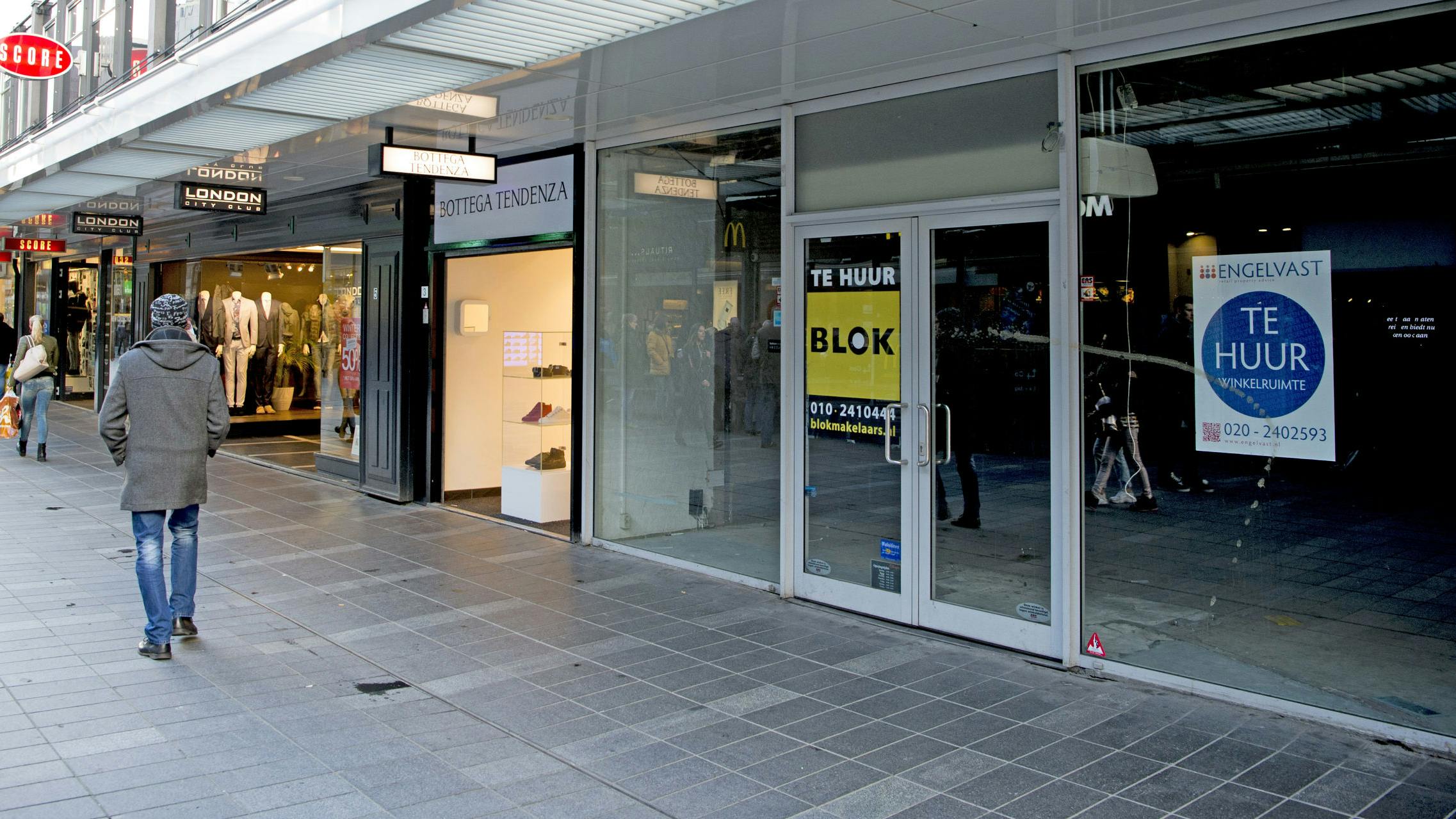 ROTTERDAM - leegstaande winkels en failliette winkels in het centrum robin utrecht 