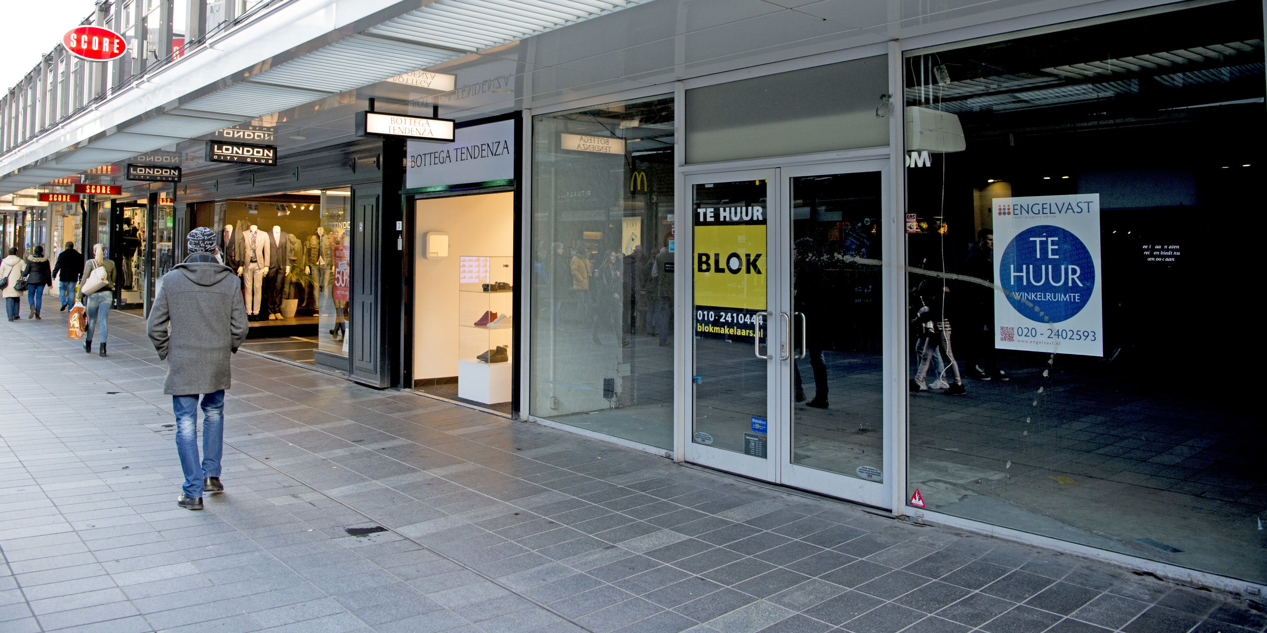 ROTTERDAM - leegstaande winkels en failliette winkels in het centrum robin utrecht 