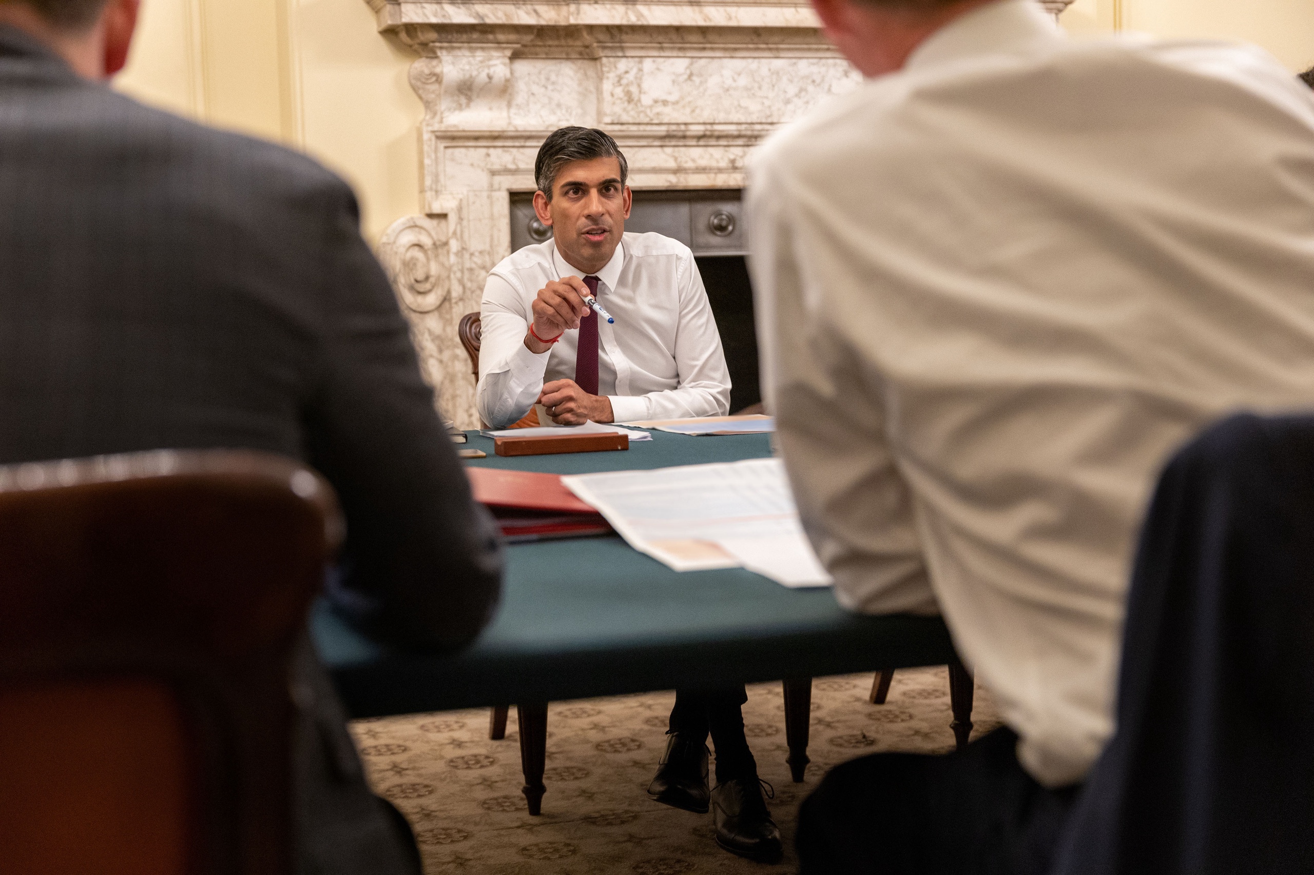 Less than a month after becoming UK Prime Minister, Rishi Sunak will present the country's budget plans tomorrow.  He does this with Chancellor of the Exchequer Jeremy Hunt.