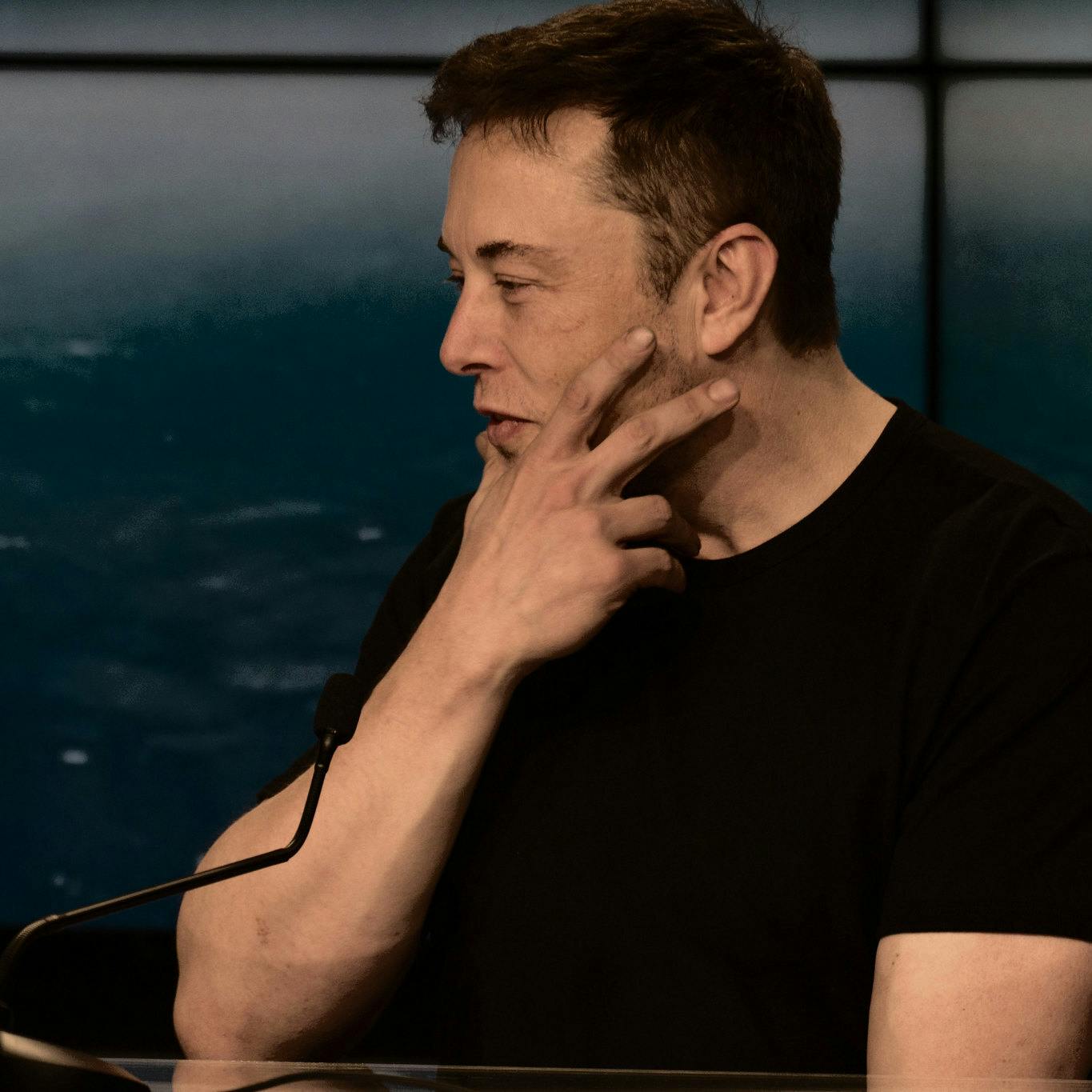 'Musk praat met andere investeerders over aankoop Twitter'