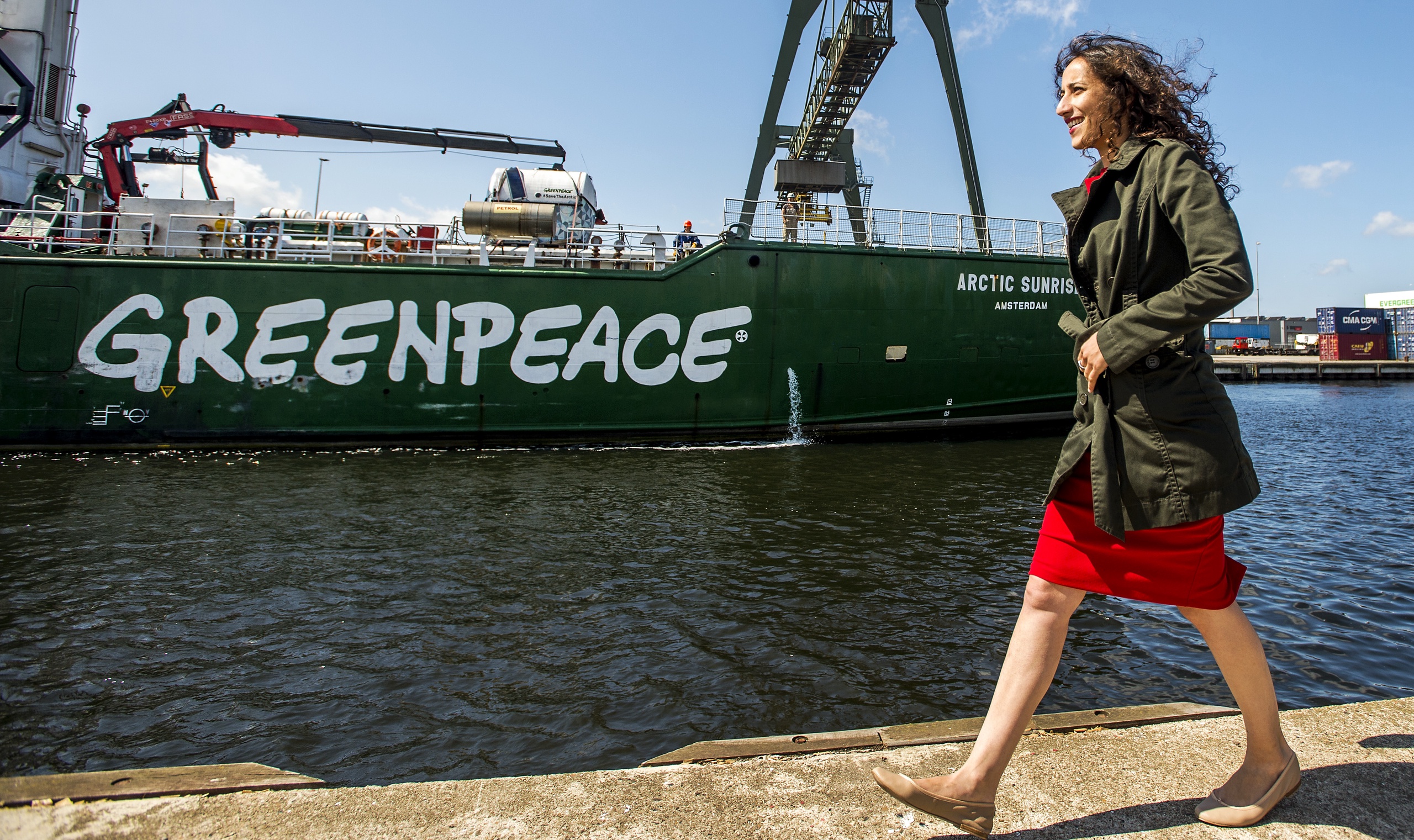 Greenpeace verwacht dat de Nederlandse overheid voorlopig onvoldoende zal ingrijpen om Bonaire te beschermen tegen de gevolgen van klimaatverandering. Daarom zal uiteindelijk een rechtszaak tegen de Staat noodzakelijk zijn, denkt hoofd Klimaat en Energie Faiza Oulahsen van Greenpeace. 'Bonaire en andere eilanden van ons Koninkrijk zijn te lang vergeten door de Nederlandse staat.'