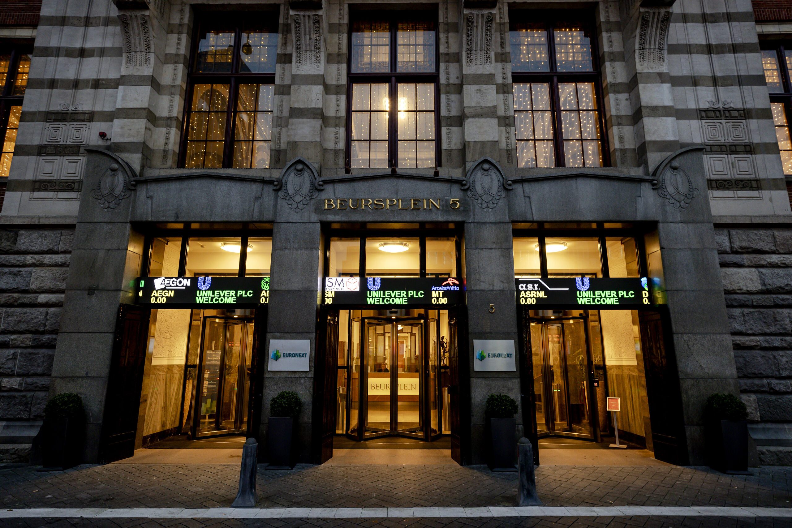 Het exterieur van Beursplein 5