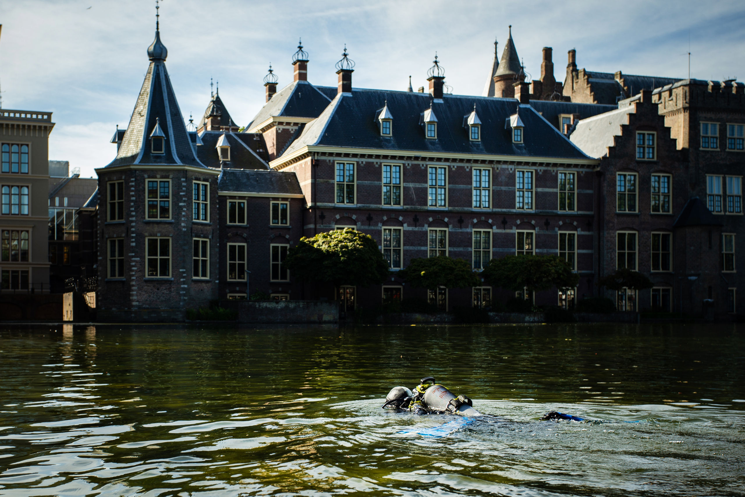 Duikers bij het Binnenhof