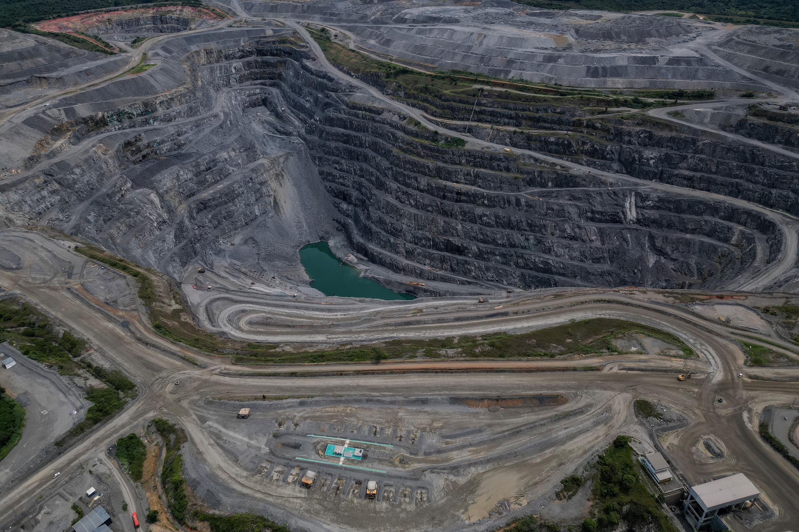 A copper mine.  The copper price is falling, which is bad news for the global economy, according to macro economist Edin Mujagic.  'The copper price moves along with the global economy, and is therefore a good indicator to indicate what is about to happen to the global economy.'