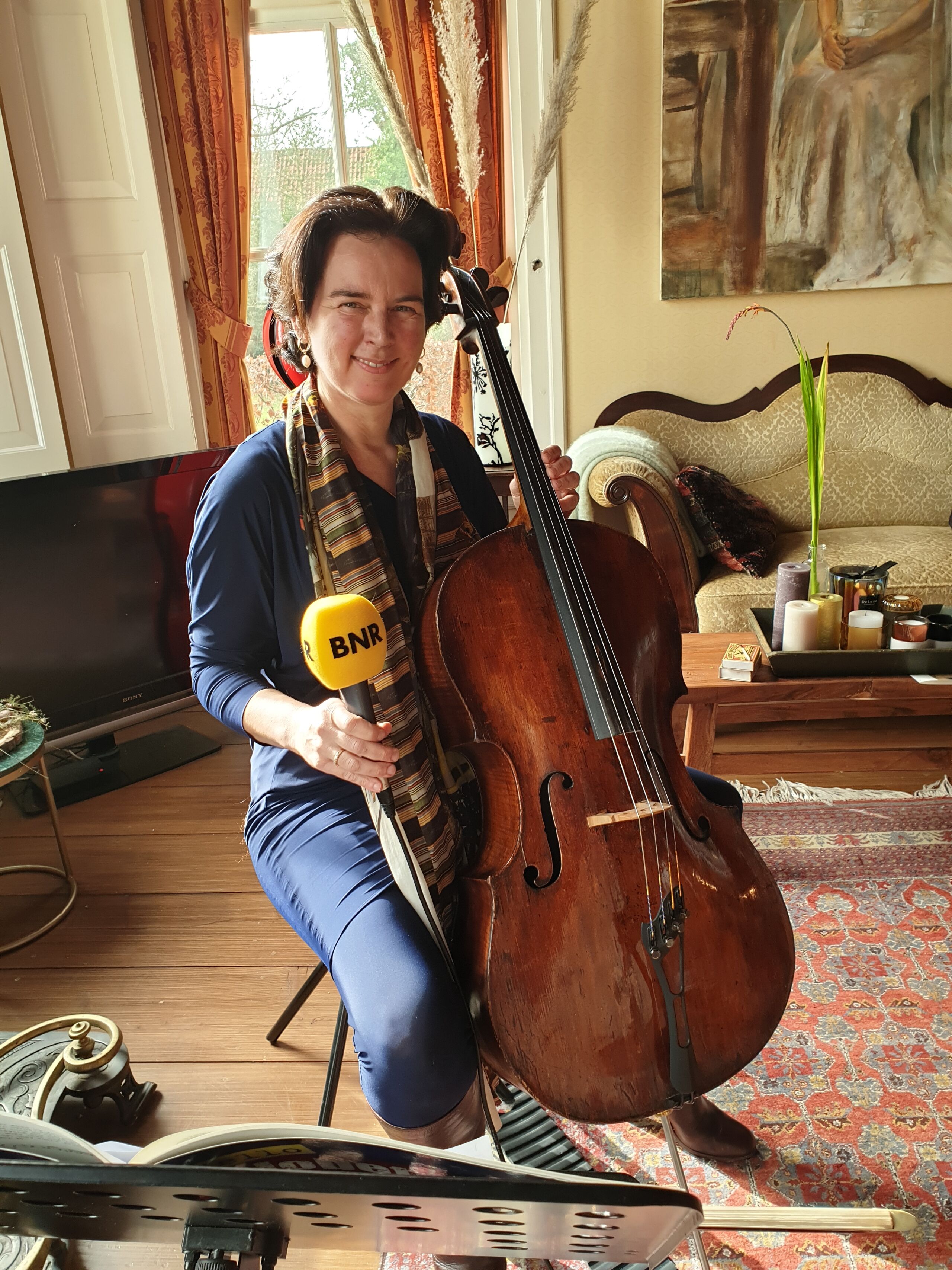 Cellist Scarlett Arts liet haar bedrijf flink groeien in Coronatijd