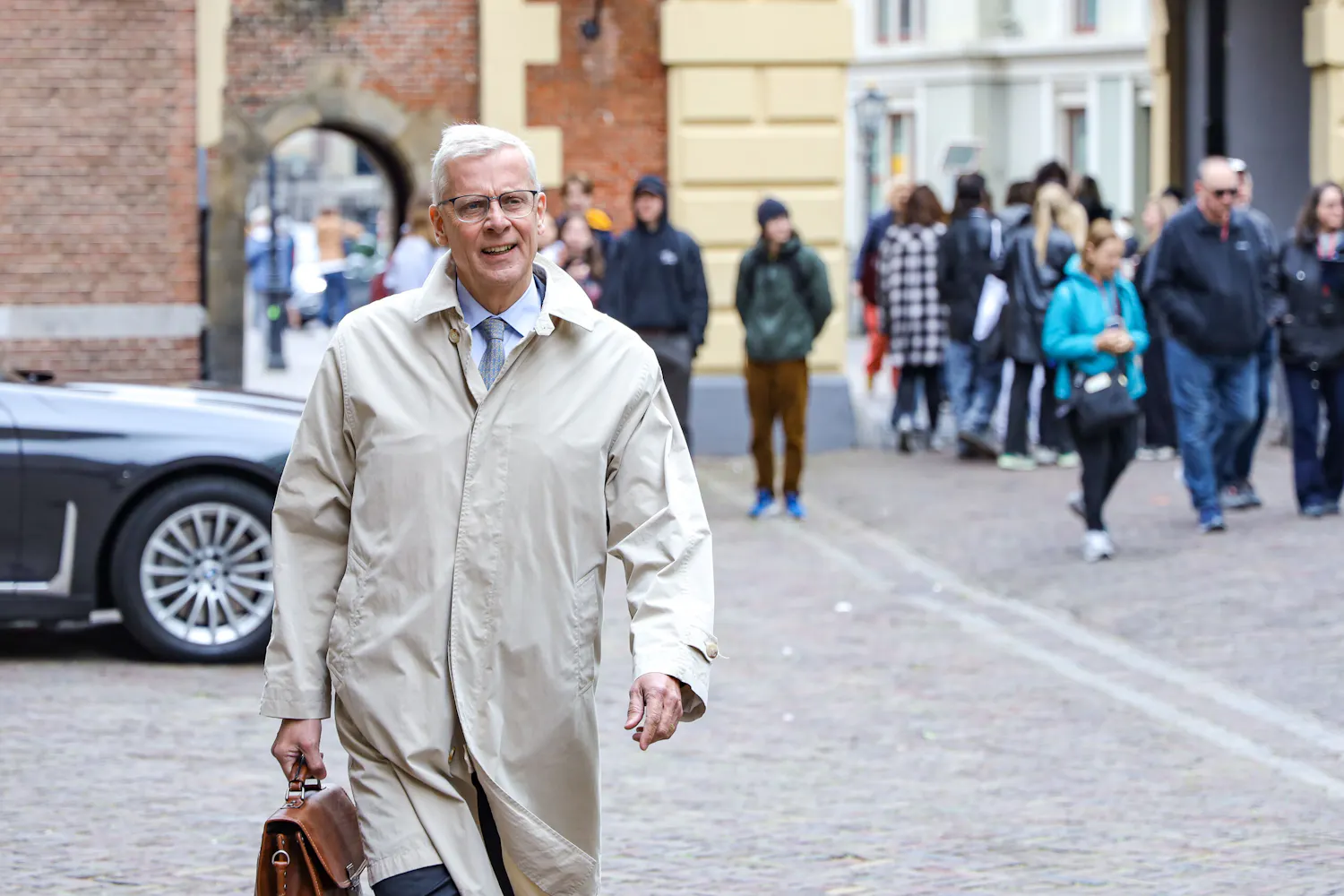 'Je moet als politicus stevig in je schoenen staan wil je dit volhouden