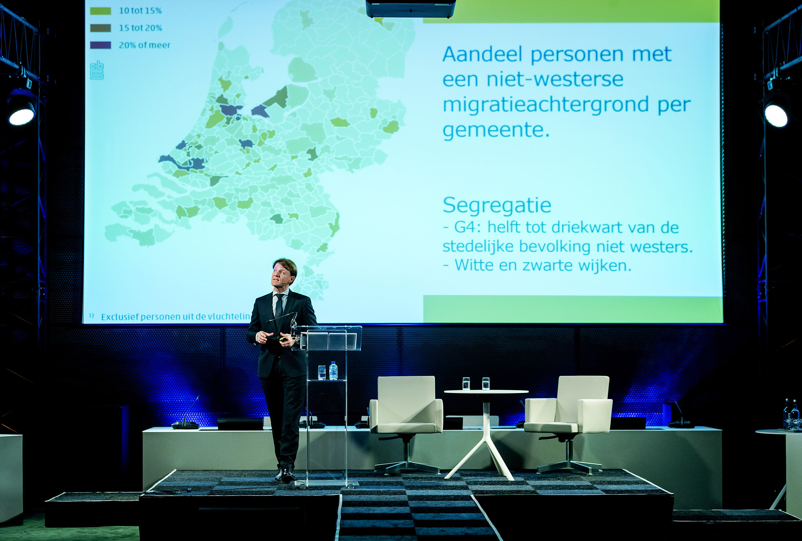 Kim Putters, directeur Sociaal en Cultureel Planbureau, houdt een betoog over de stand van het land (in 2019) tijdens de jaarlijkse ambassadeursconferentie bij het ministerie van Buitenlandse Zaken.